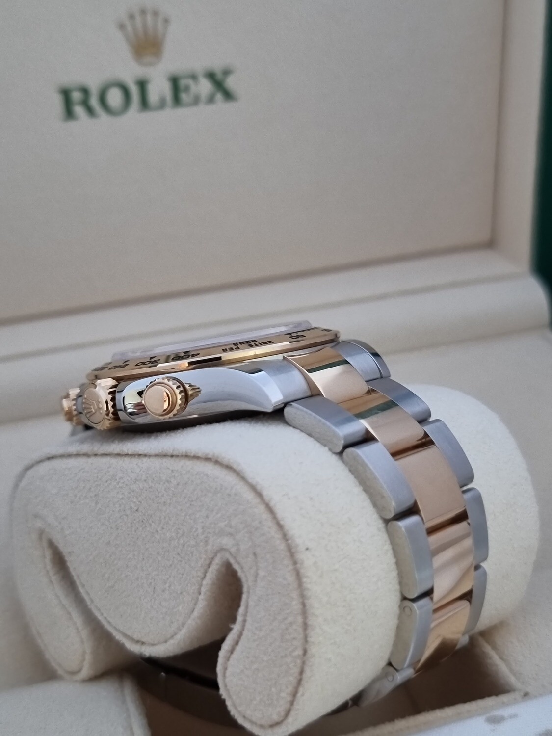 Rolex Daytona 116503 - 2022 New &amp; Unworn, Full Set