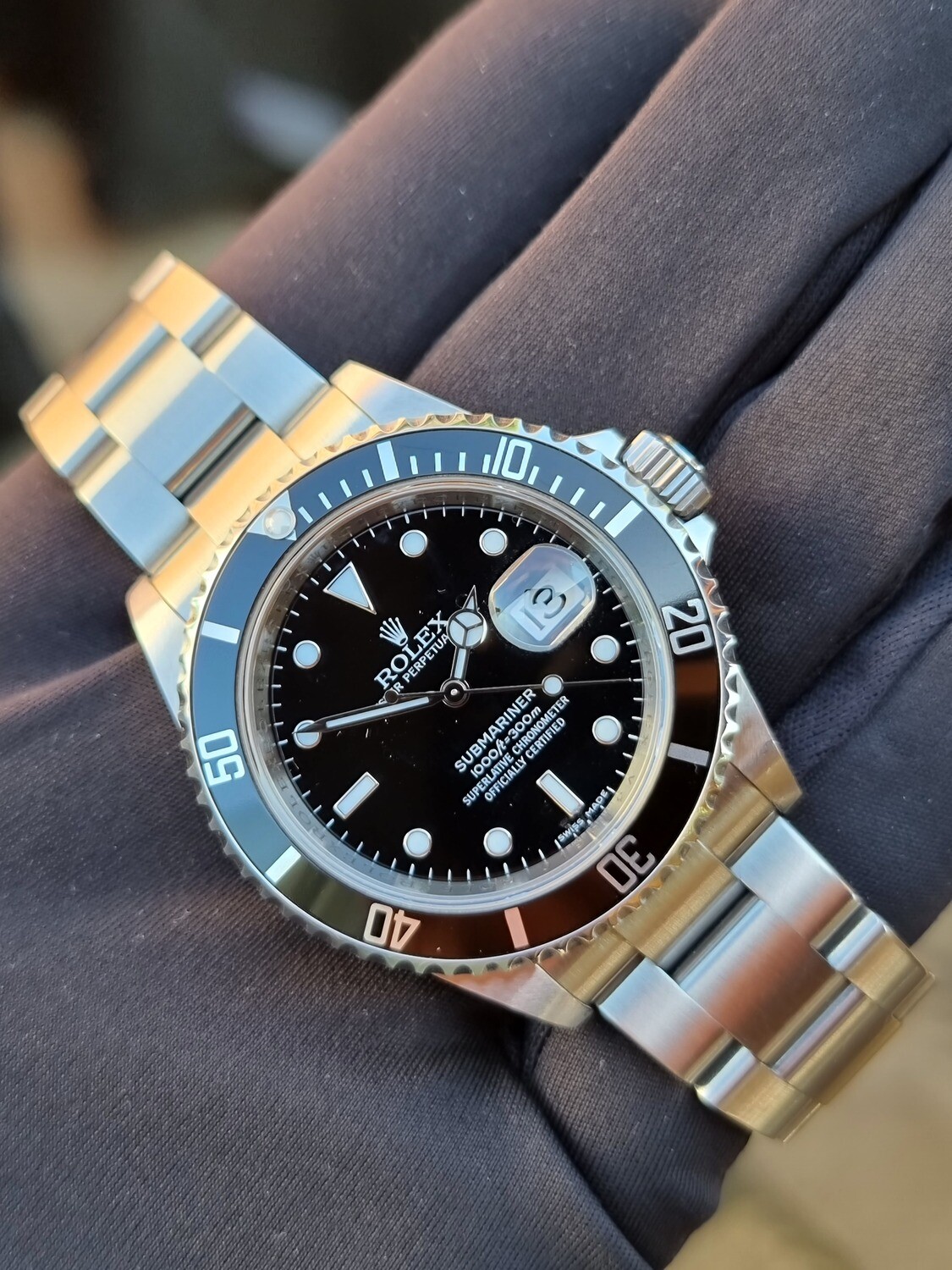 Rolex Submariner Date 16610, 2009 Full Set, Exceptional Condition Never Polished