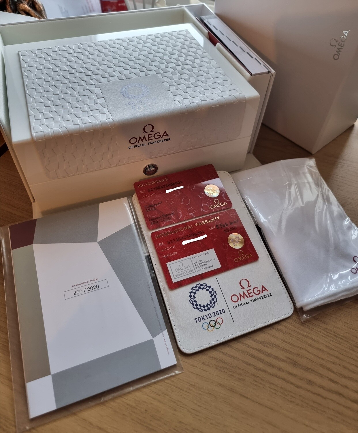 Omega Speedmaster 2020 Olympic Games &#39;Tokyo Edition&#39; 2021 Full Set