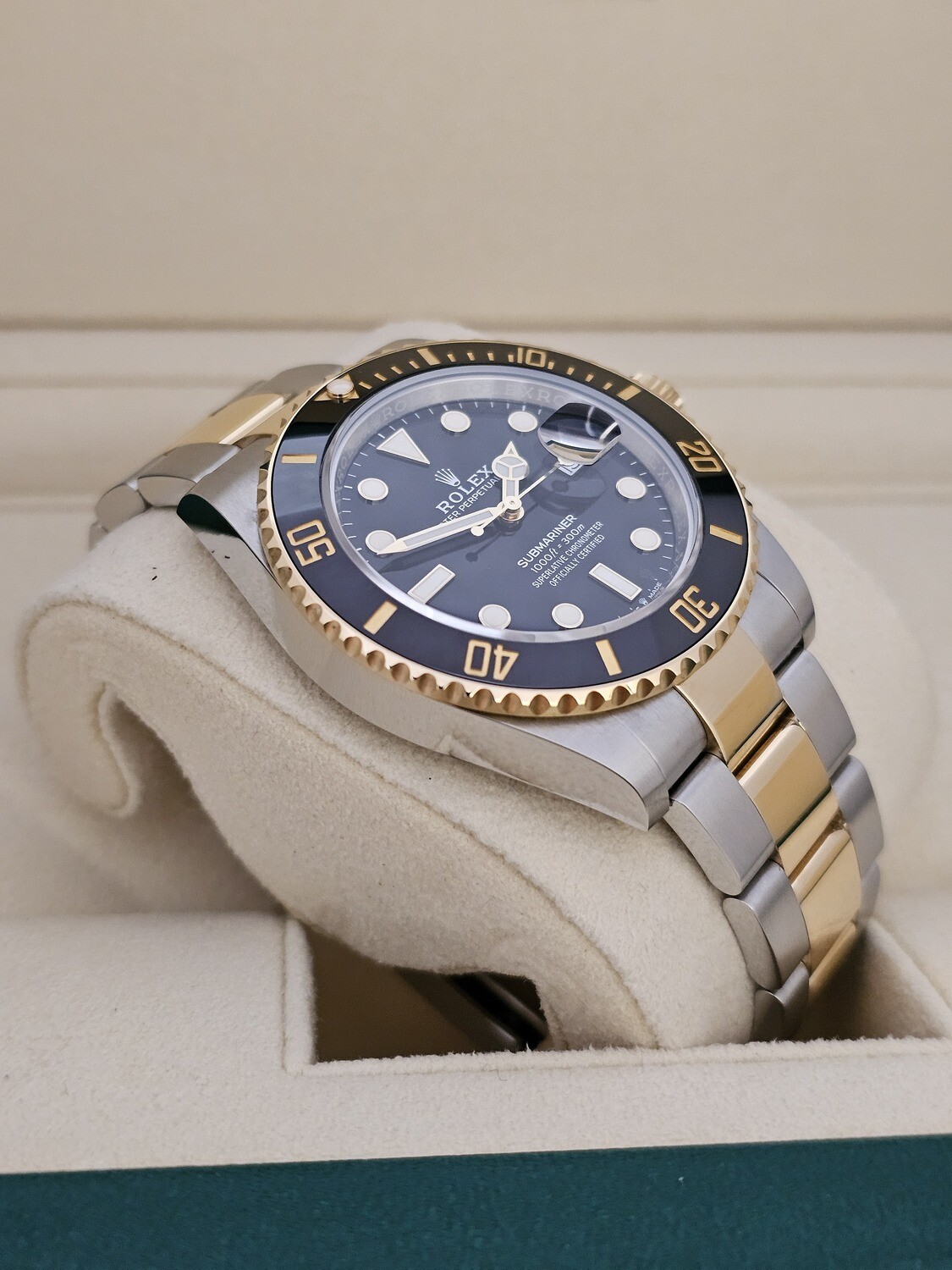 Rolex Submariner 126613LN - 2023 Full Set - Exceptional Condition