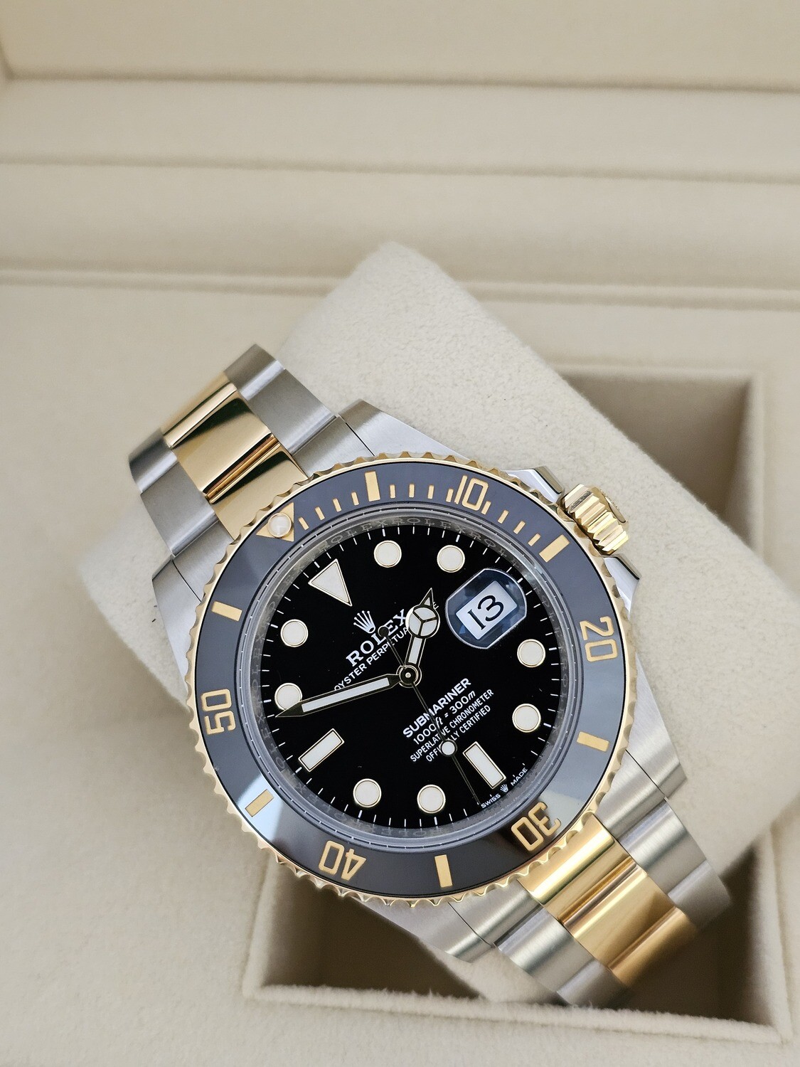 Rolex Submariner 126613LN - 2023 Full Set - Exceptional Condition