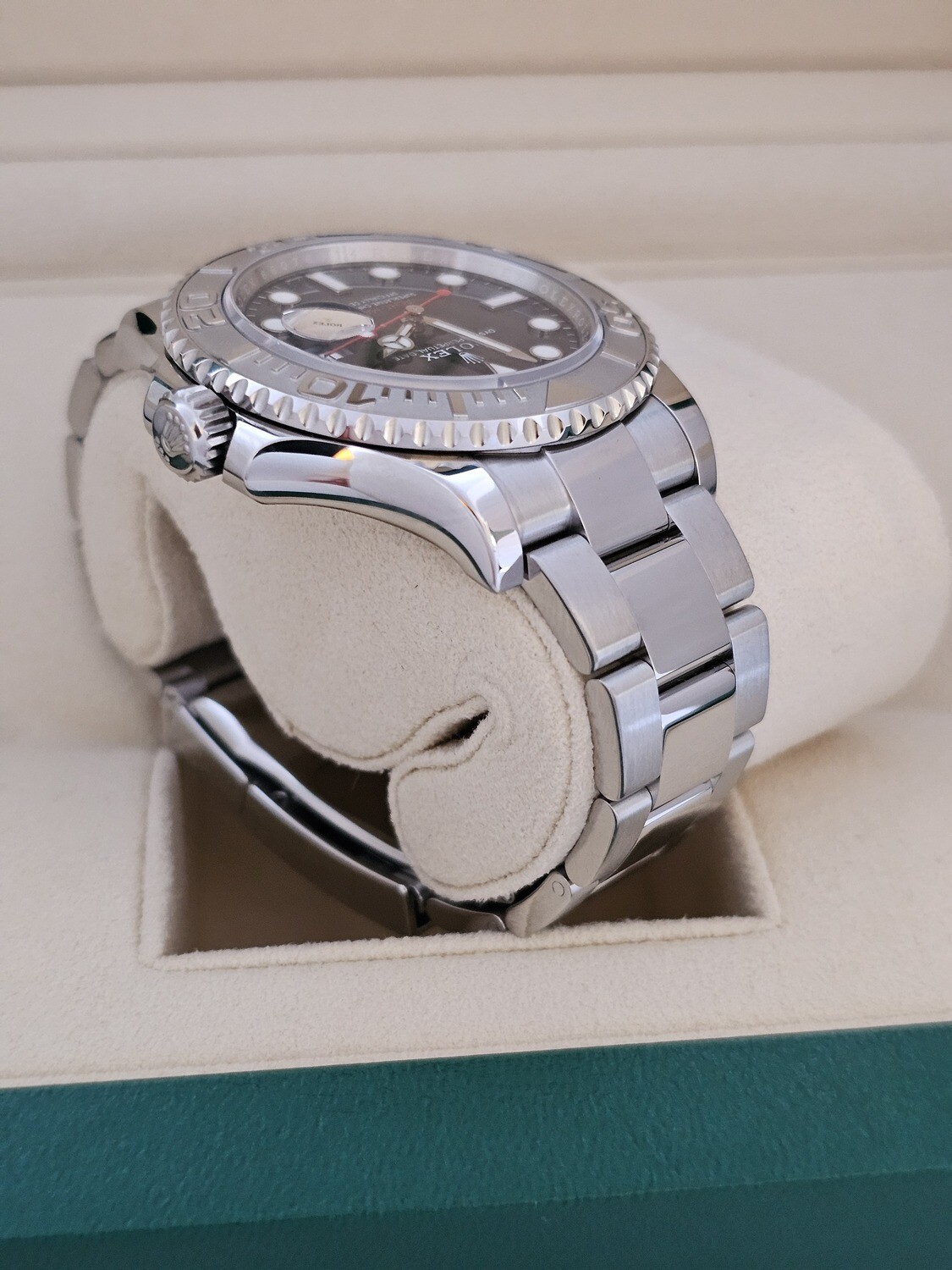 Rolex Yachtmaster 40mm 126622 - Blue Dial - 2023 Full Set, Exceptional condition