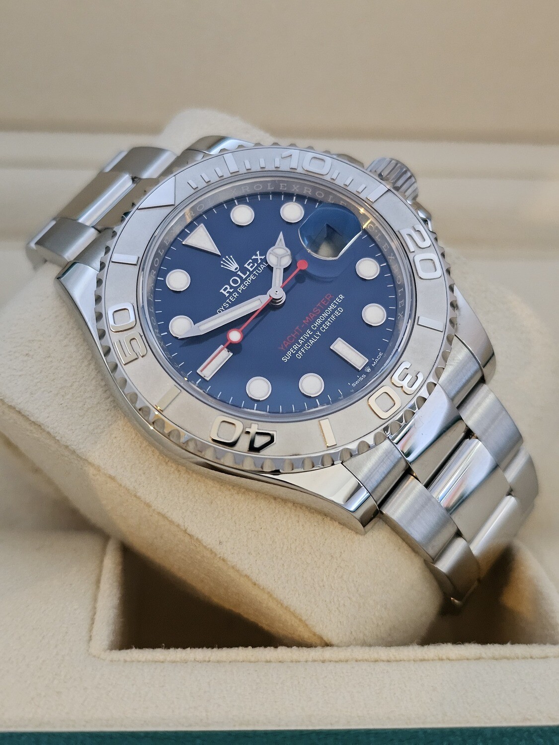 Rolex Yachtmaster 40mm 126622 - Blue Dial - 2023 Full Set, Exceptional condition