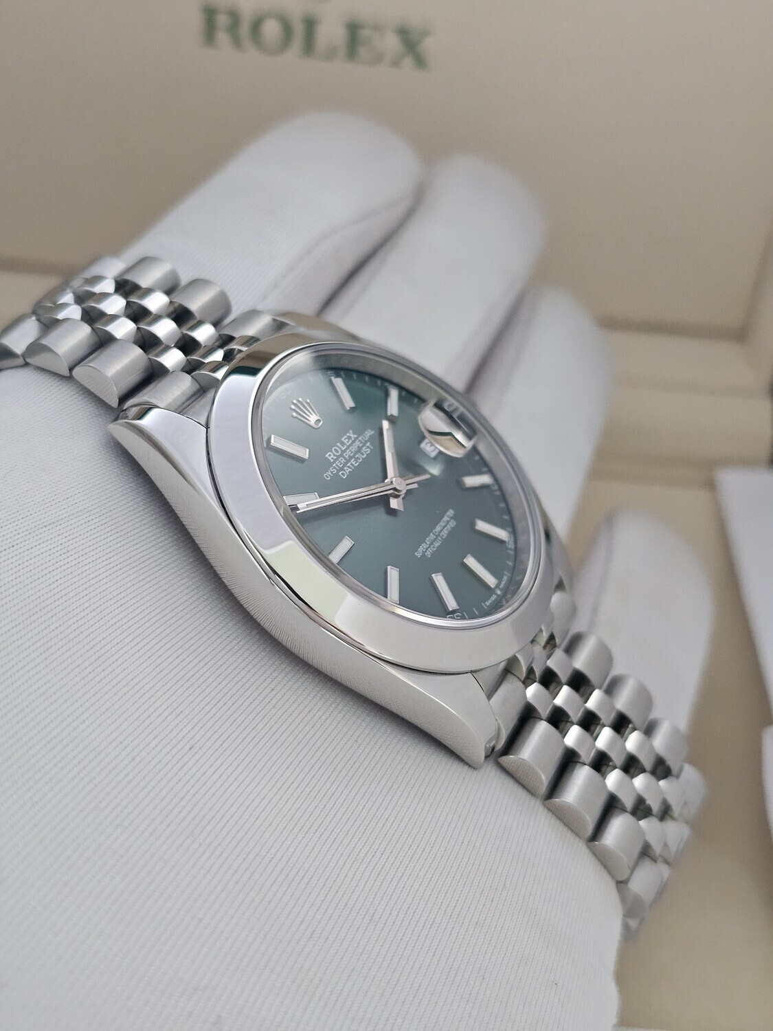 Rolex Datejust 126300 41mm Mint Green Dial - Full Set 2022 - Excellent Condition