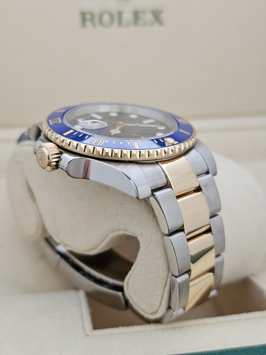Rolex Submariner Watch, Bluesy Ref 116613LB, 2014 Full Set, 2022 Rolex Service