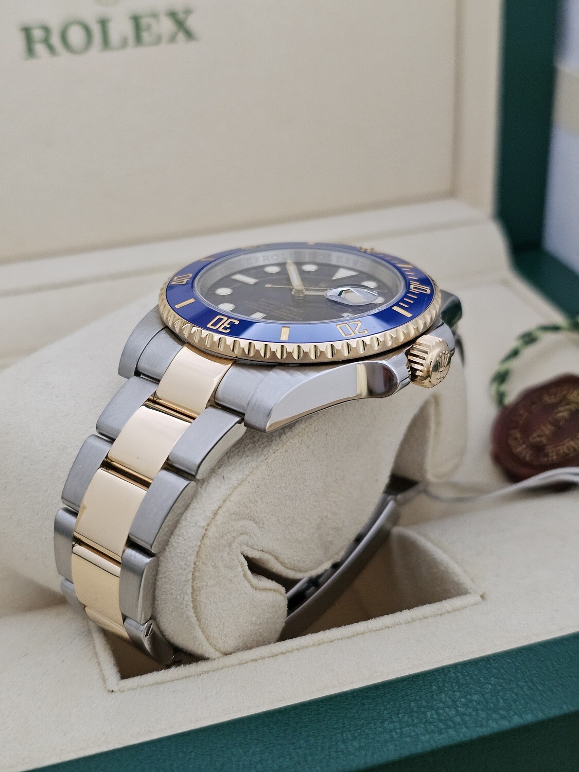 Rolex Submariner Watch, Bluesy Ref 116613LB, 2014 Full Set, 2022 Rolex Service