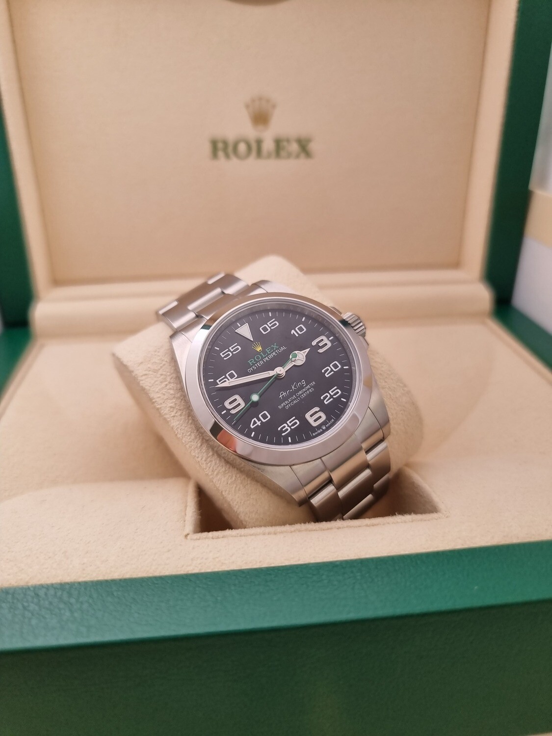 Rolex Airking 126900, 2023 Full Set Unworn, The Latest Model of the &#39;Bloodhound&#39;