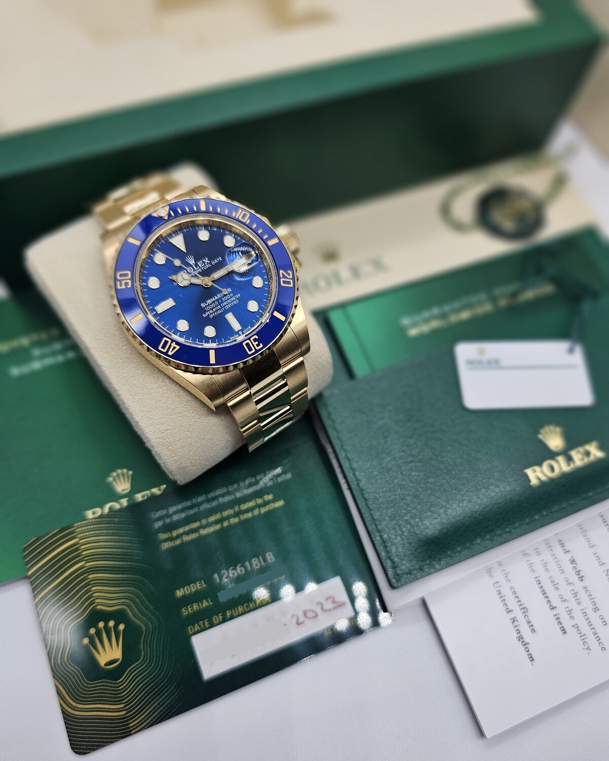 Rolex Submariner Date, 18K Gold Bluesy, 126618LB 2023 Full Set