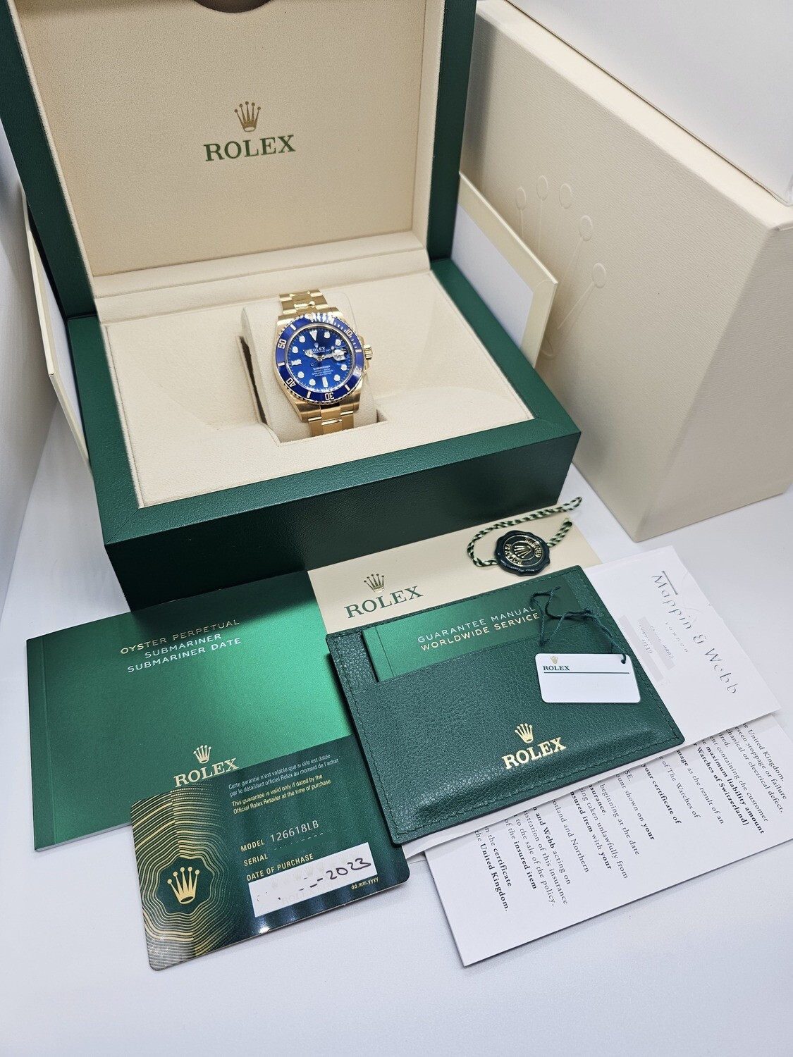 Rolex Submariner Date, 18K Gold Bluesy, 126618LB 2023 Full Set