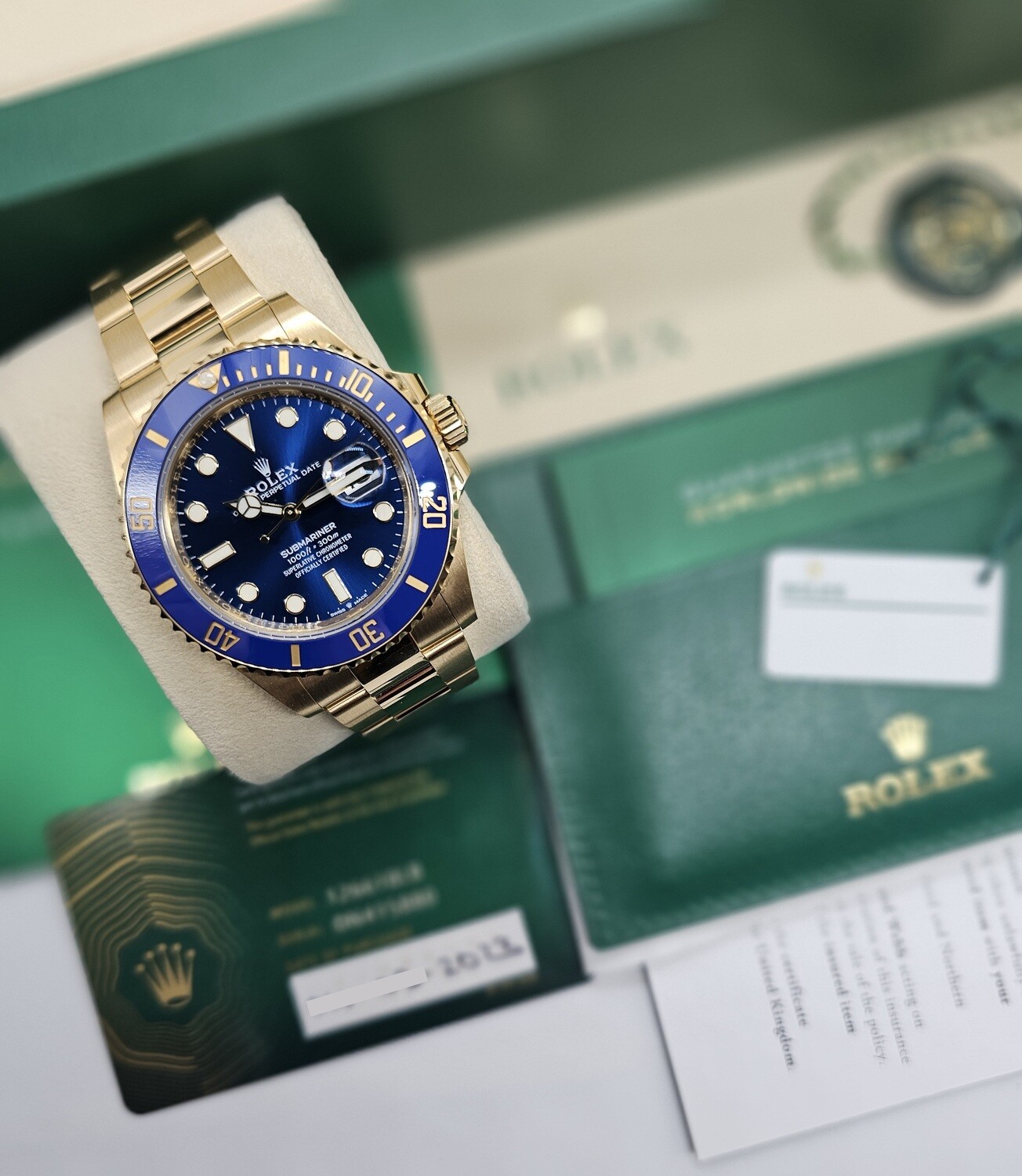 Rolex Submariner Date, 18K Gold Bluesy, 126618LB 2023 Full Set