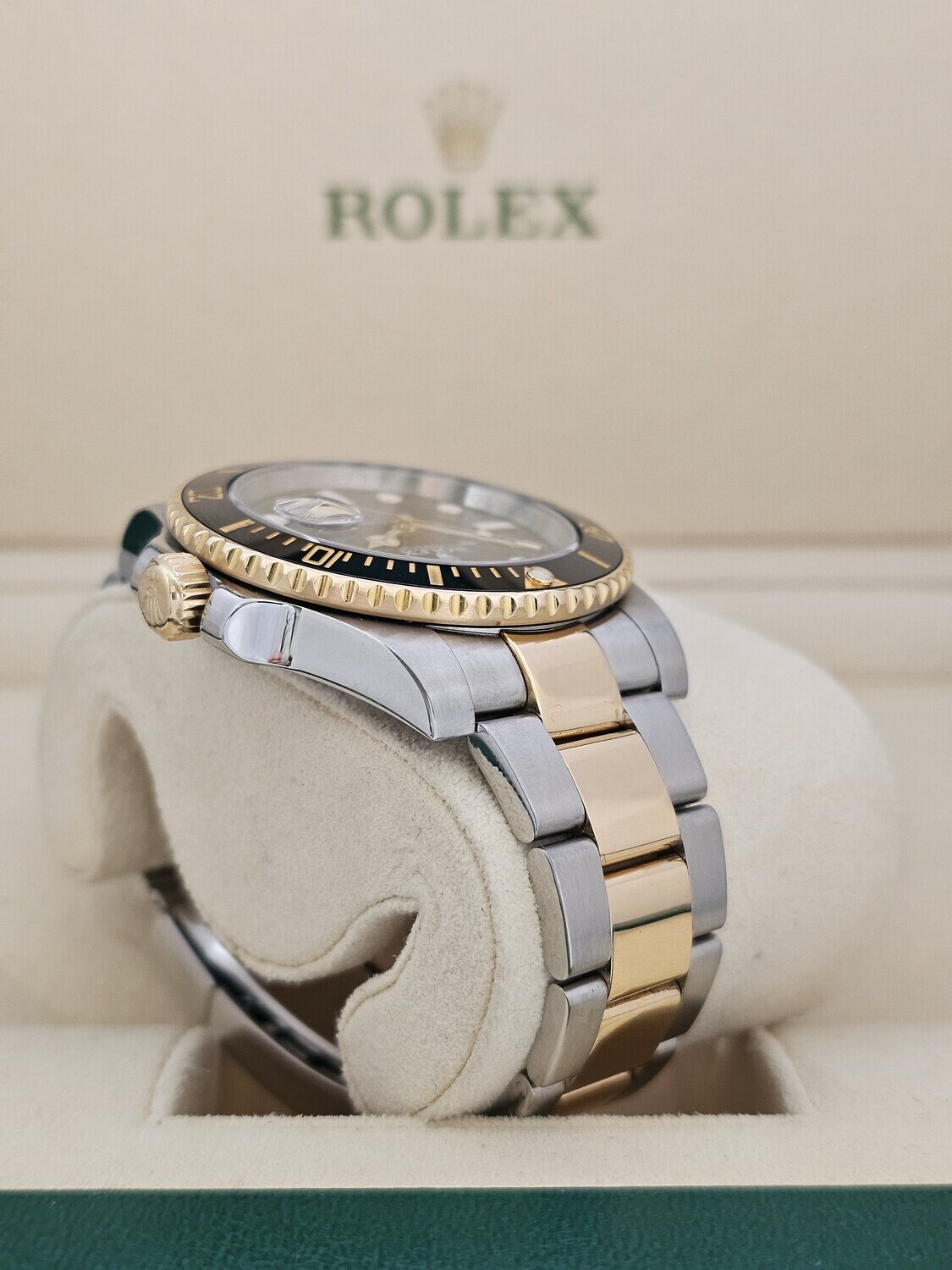 Rolex Submariner Date Watch, Ref 116613LN - 2014 Box &amp; Papers