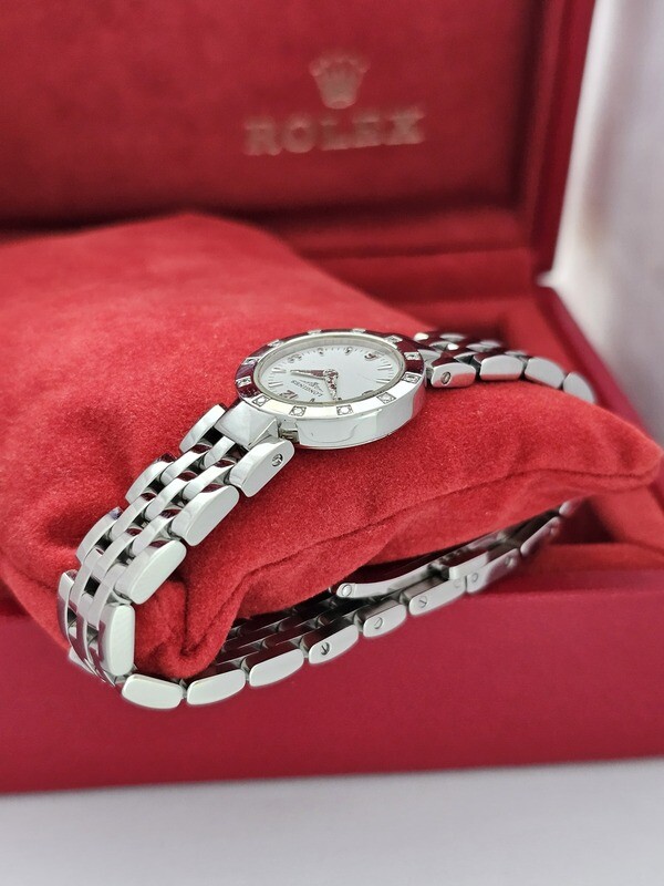 Longines Dolce Vita Ladies Watch, with Diamond bezel, 2002 Box and Papers