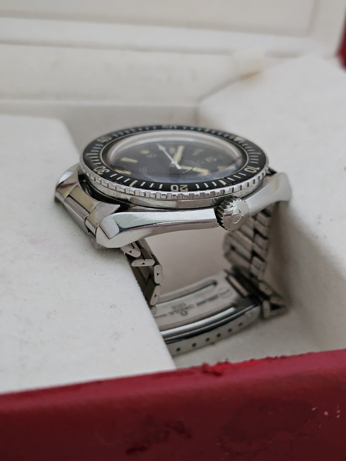 OMEGA Seamaster 300 Men&#39;s Black Watch - Ref 165024 64