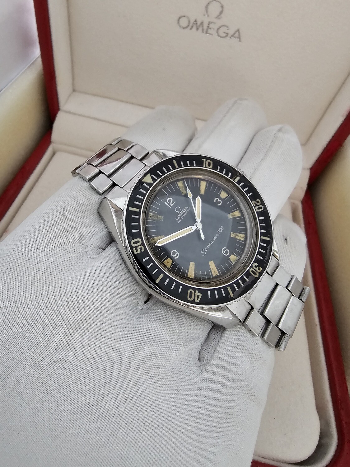 OMEGA Seamaster 300 Men&#39;s Black Watch - Ref 165024 64