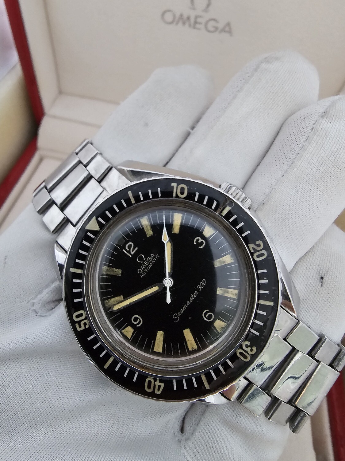 OMEGA Seamaster 300 Men&#39;s Black Watch - Ref 165024 64
