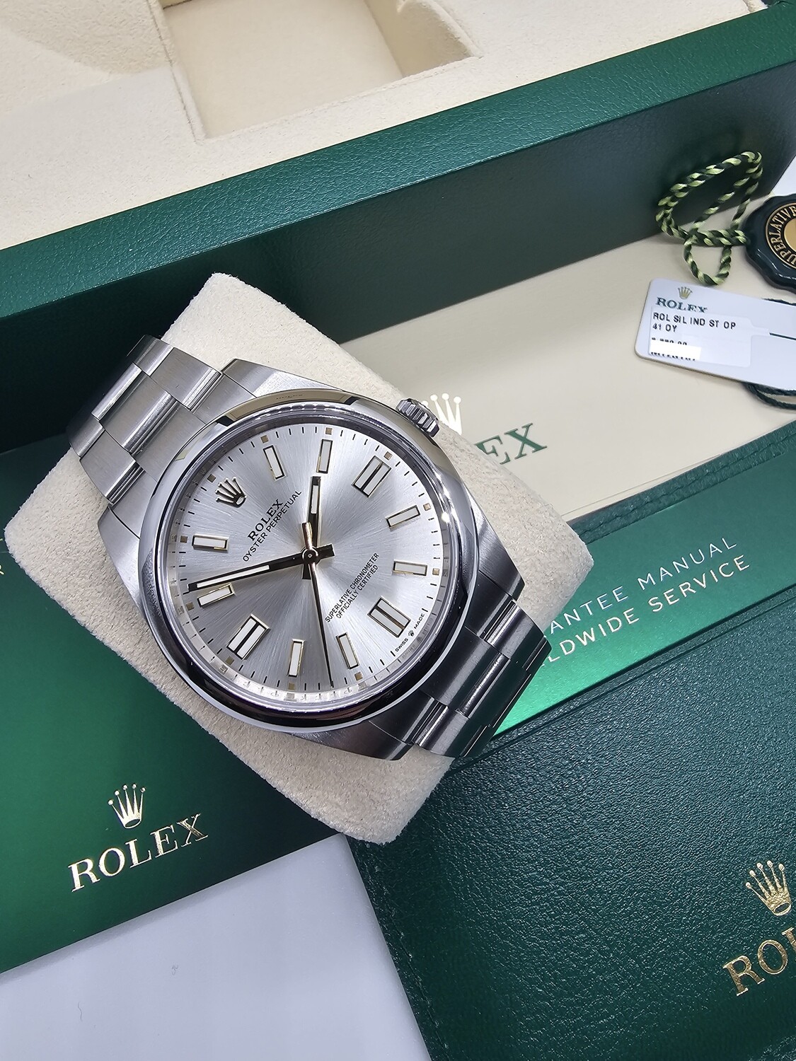 Rolex Oyster Perpetual Watch 41mm - 124300 Silver Dial 2024 New/Unworn Full Set