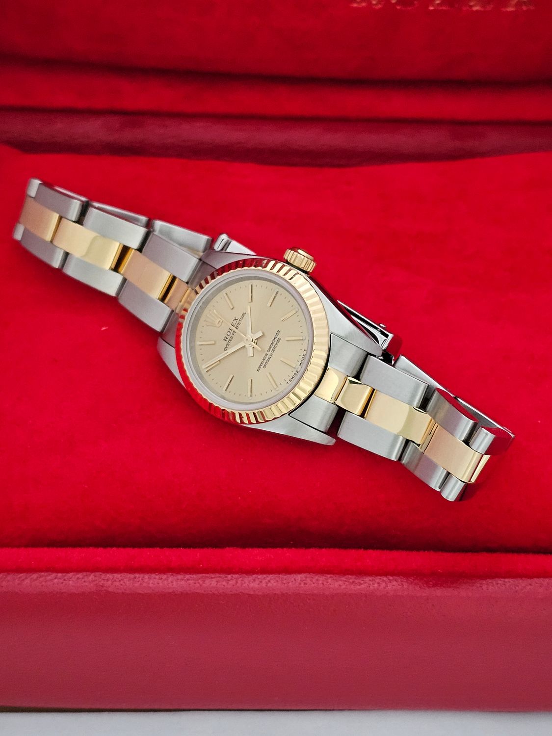 Rolex Oyster Perpetual 26mm Ref 76193, Champagne Dial 1999 Oyster Women&#39;s Watch, Full Set