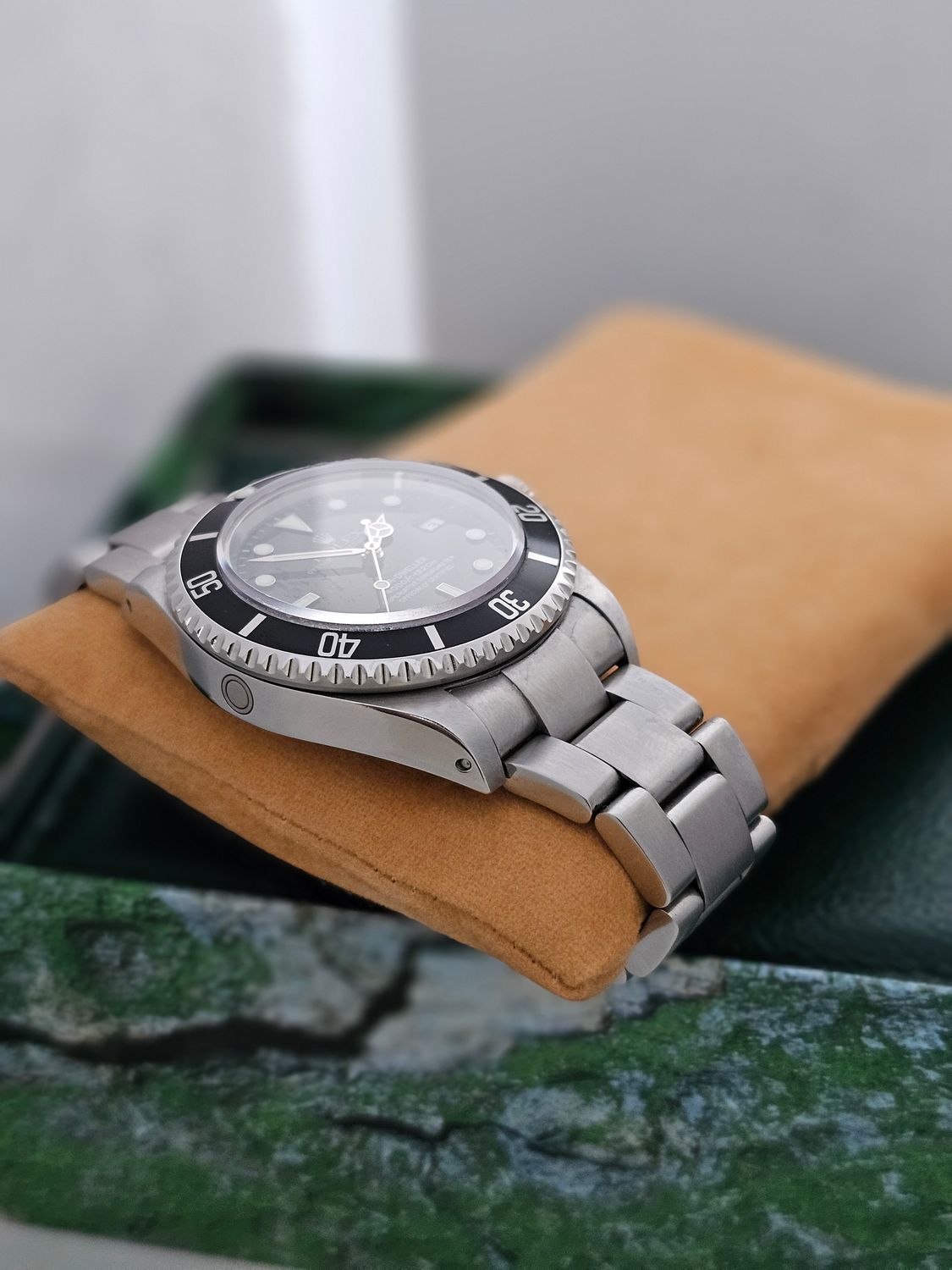 Rolex Sea-Dweller Watch, Ref 16600 &#39;Serif Fat 4&#39; Bezel, Full Set
