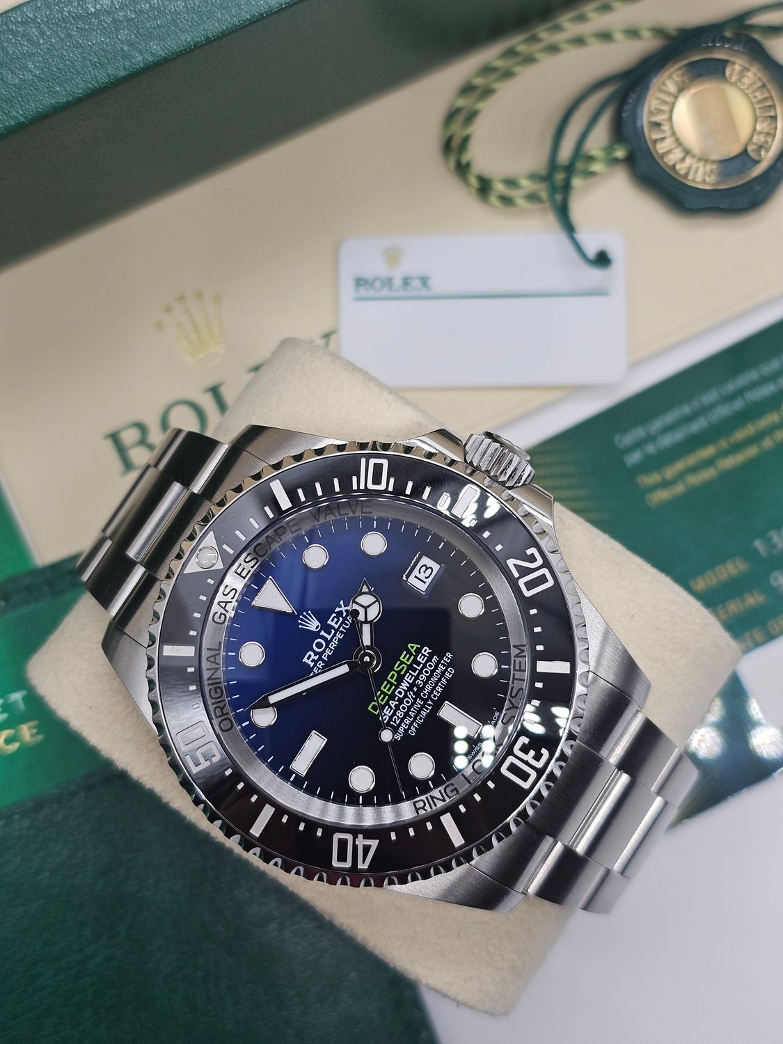 Rolex Sea-Dweller Deepsea D Blue Watch, James Cameron Ref: 136660 2023 Full Set