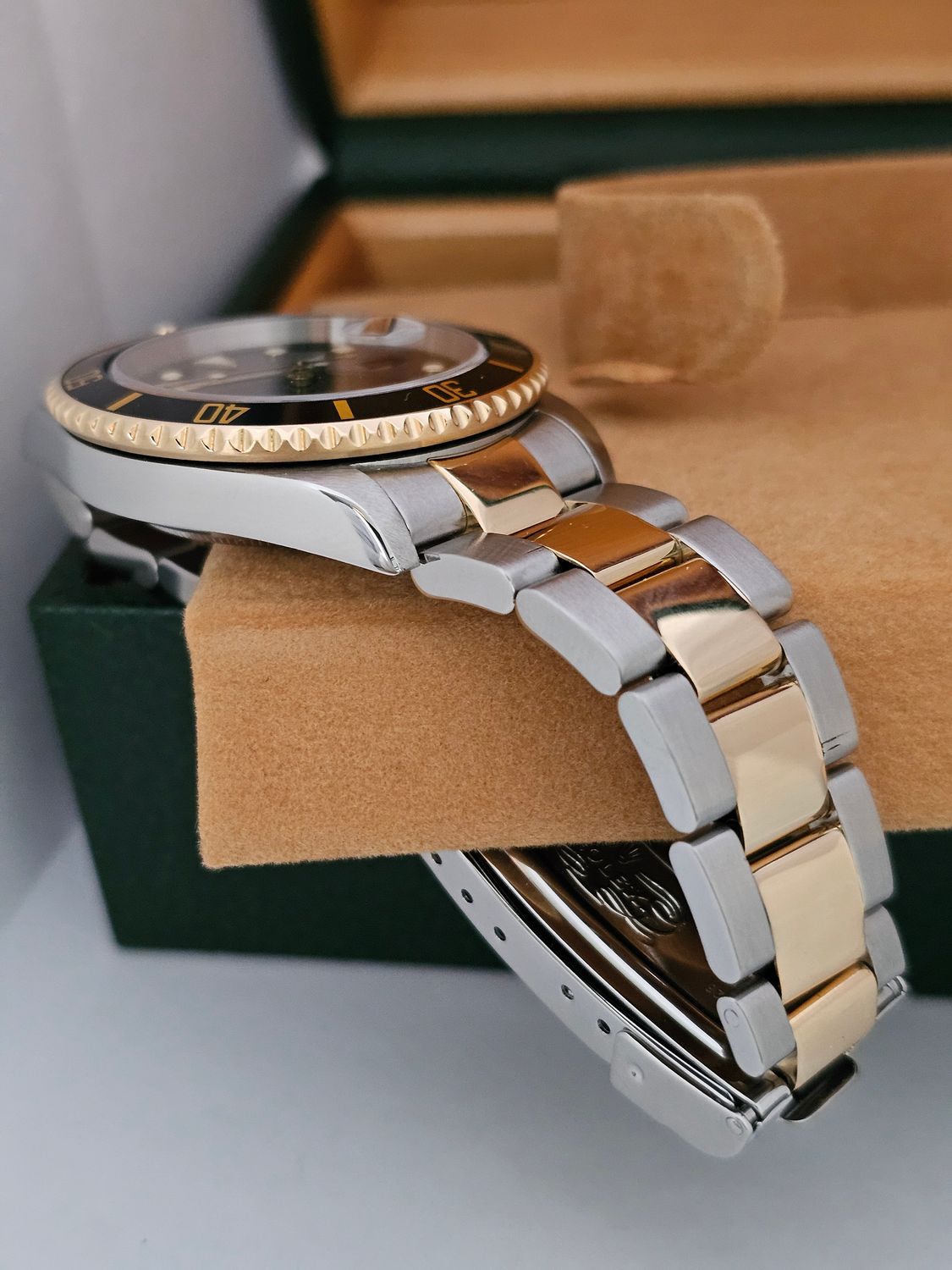 Rolex Submariner Date Watch, Ref 16613LN - 2005 in Excellent Condition