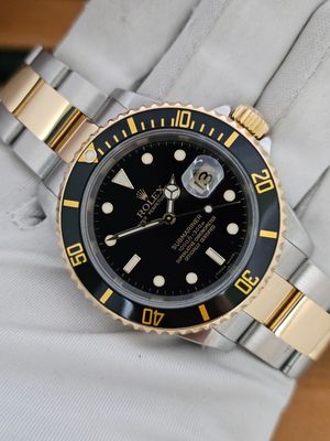 Rolex Submariner Date Watch, Ref 16613LN - 2005 in Excellent Condition