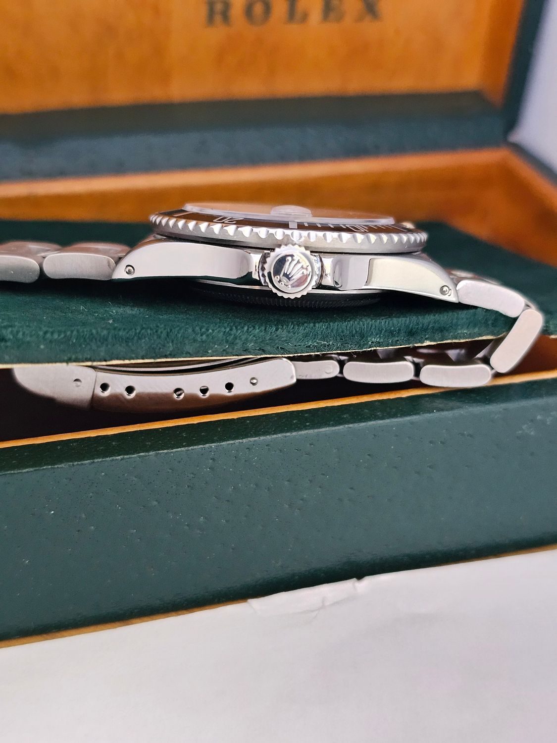 Rolex Submariner Date Ref 16800, 40mm Early Matt Dial