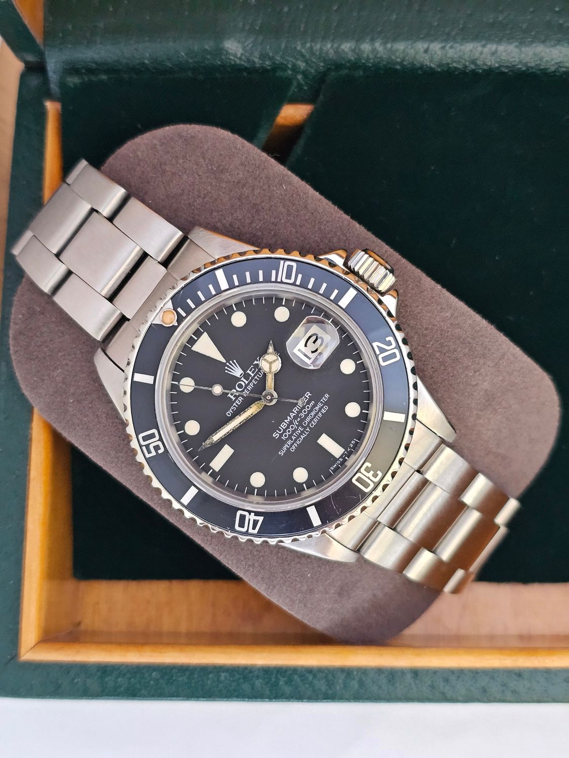 Rolex Submariner Date Ref 16800, 40mm Early Matt Dial