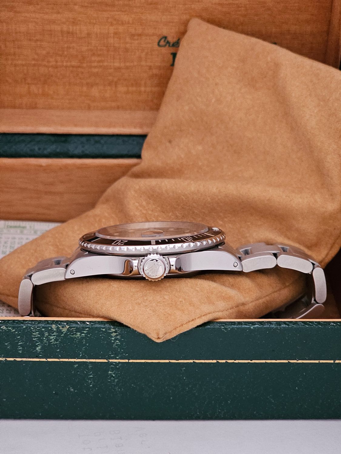 Rolex Submariner Date 16800, 40mm Box &amp; Papers