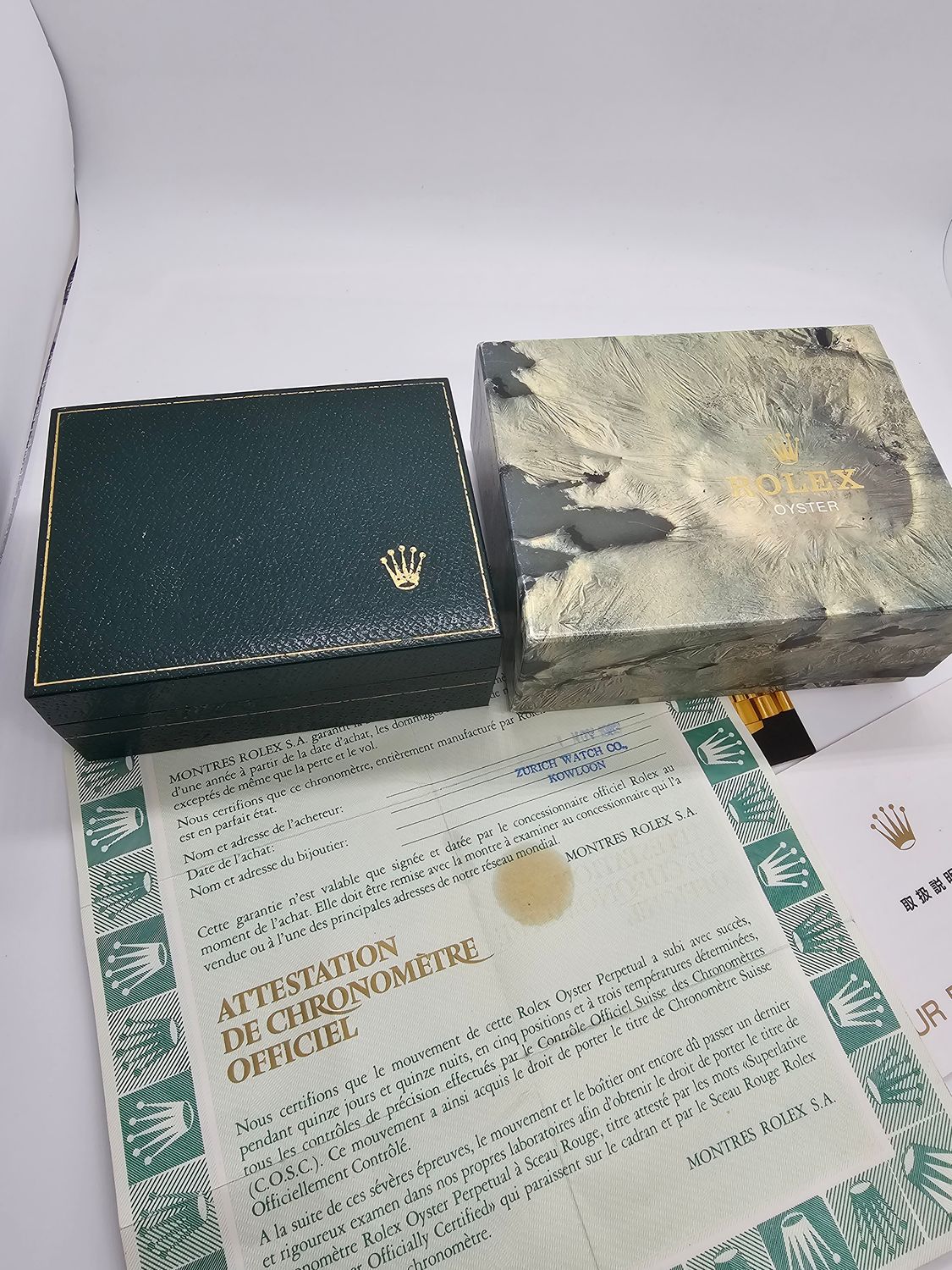 Rolex Submariner Date 16800, 40mm Box &amp; Papers