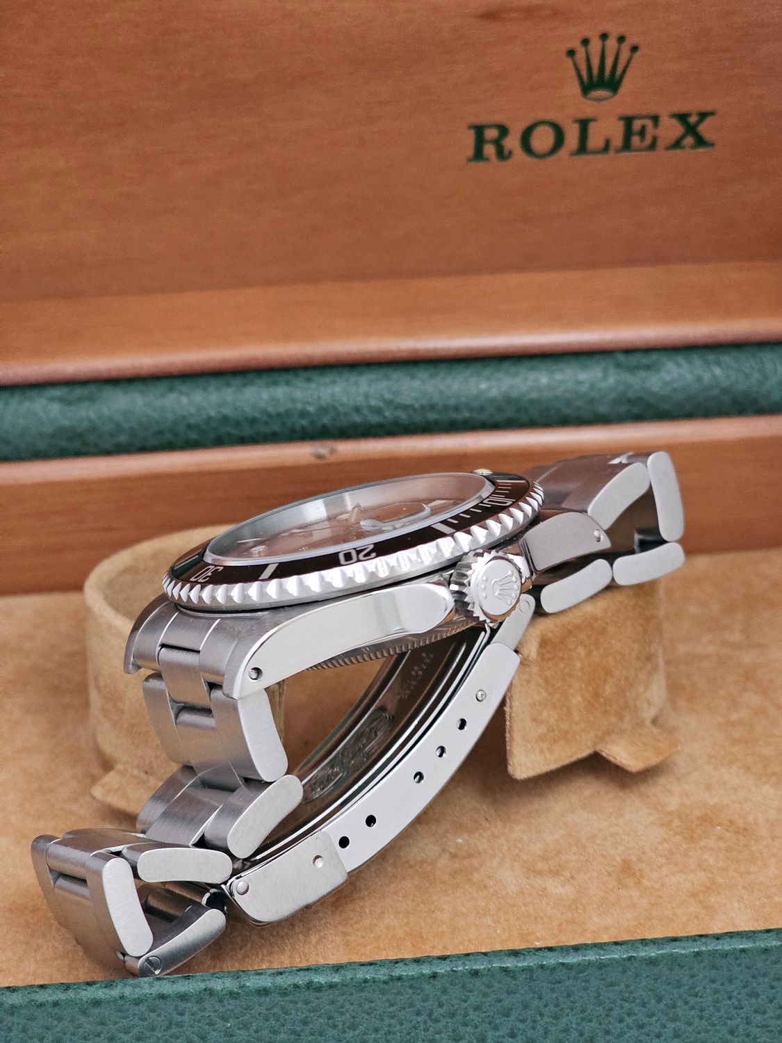 Rolex Submariner Date Watch Ref 16610, 1991 Full Set Excellent Condition