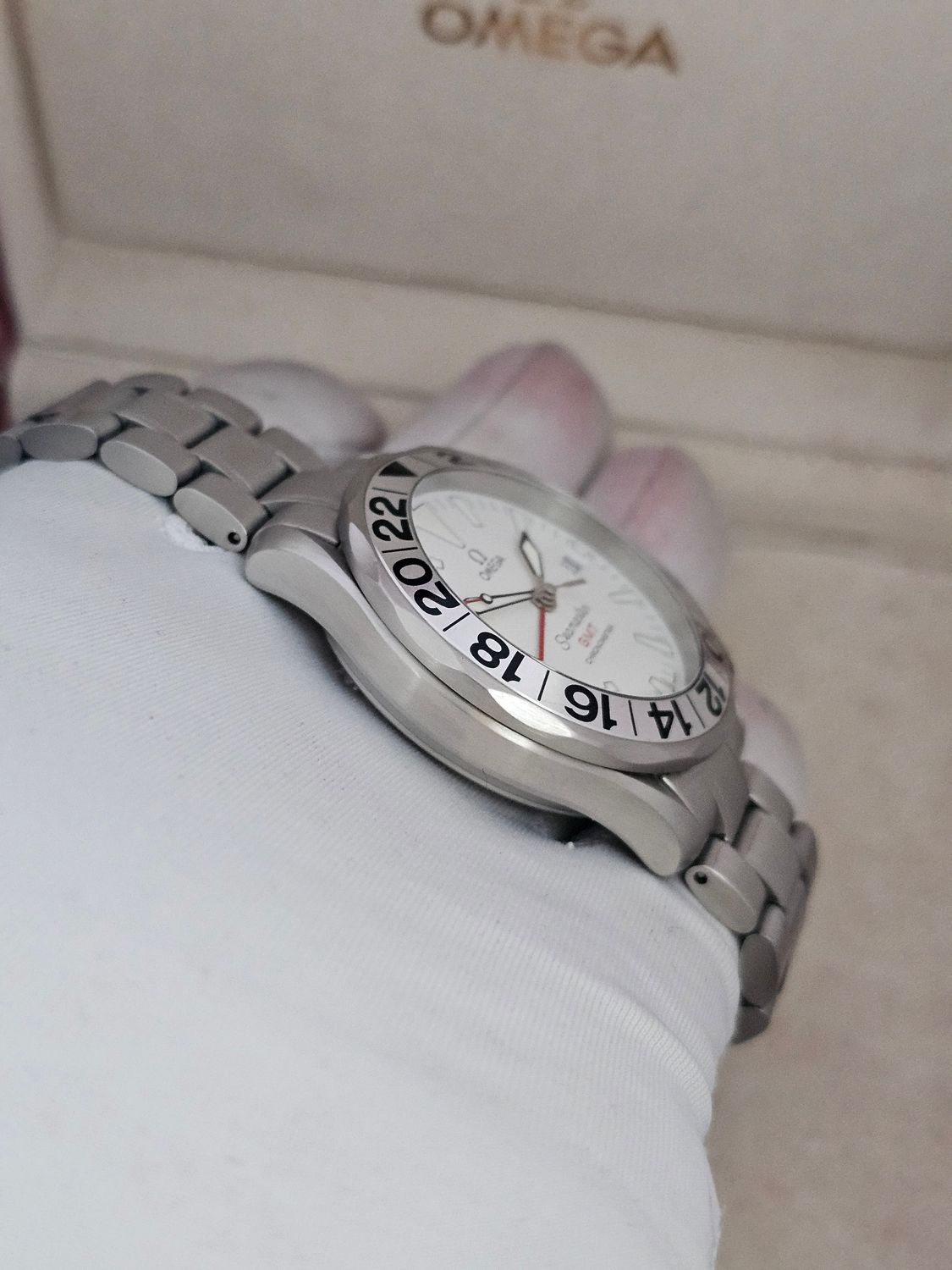 Omega Seamaster 300m Professional Diver GMT &#39;Great White&#39; Ref 2538.20.00