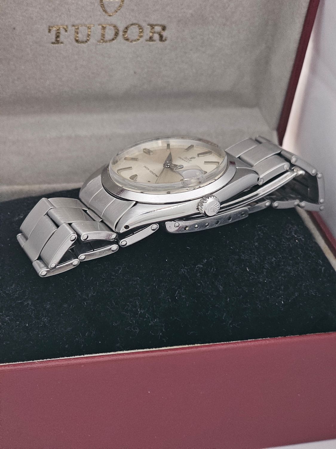 Tudor Oysterdate Watch, Ref 7962 Manual Wind, With Silver Dial, Box &amp; Papers