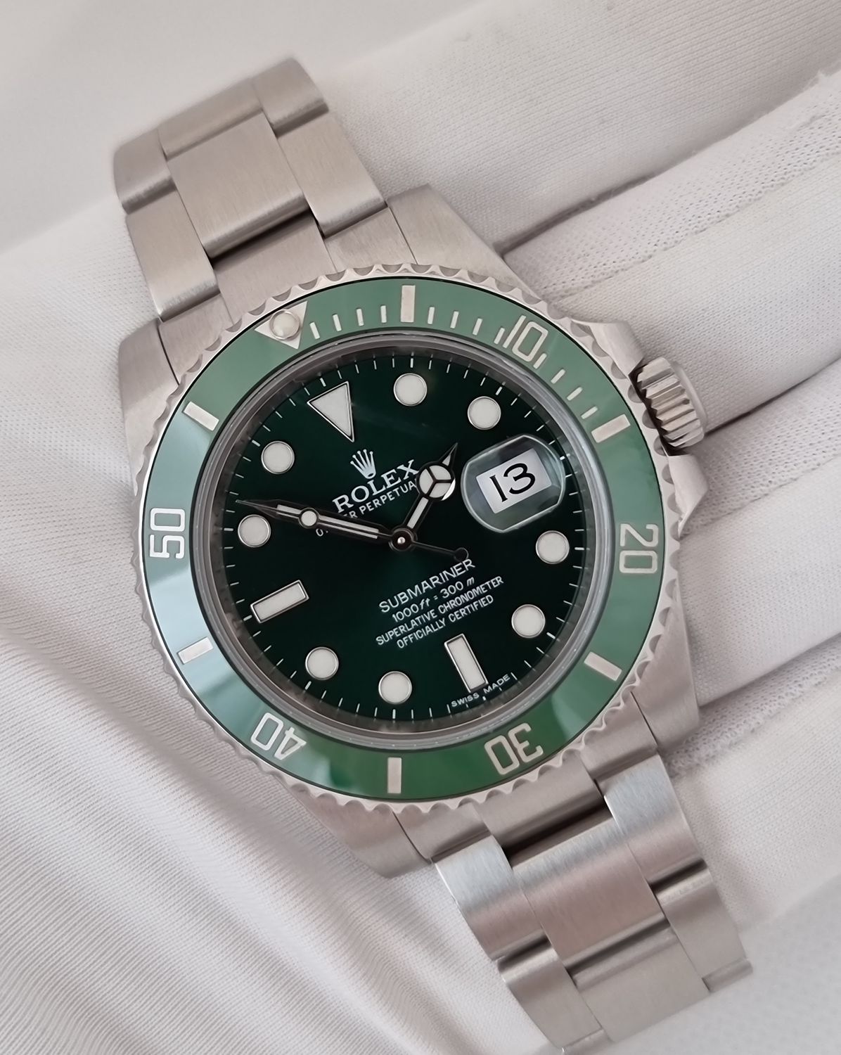 Rolex Submariner Date Watch 116610LV, 2016 Hulk Full Set, Excellent Condition