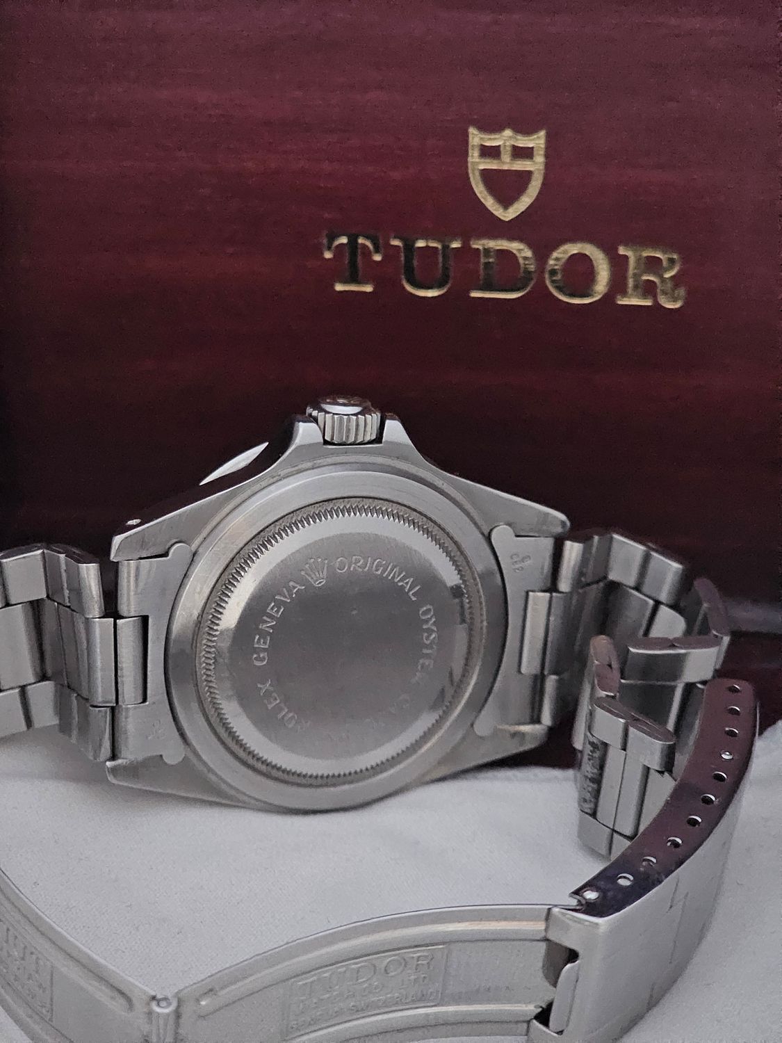 TUDOR Submariner Men&#39;s Black Watch - Ref 79090 1990 Box &amp; Papers