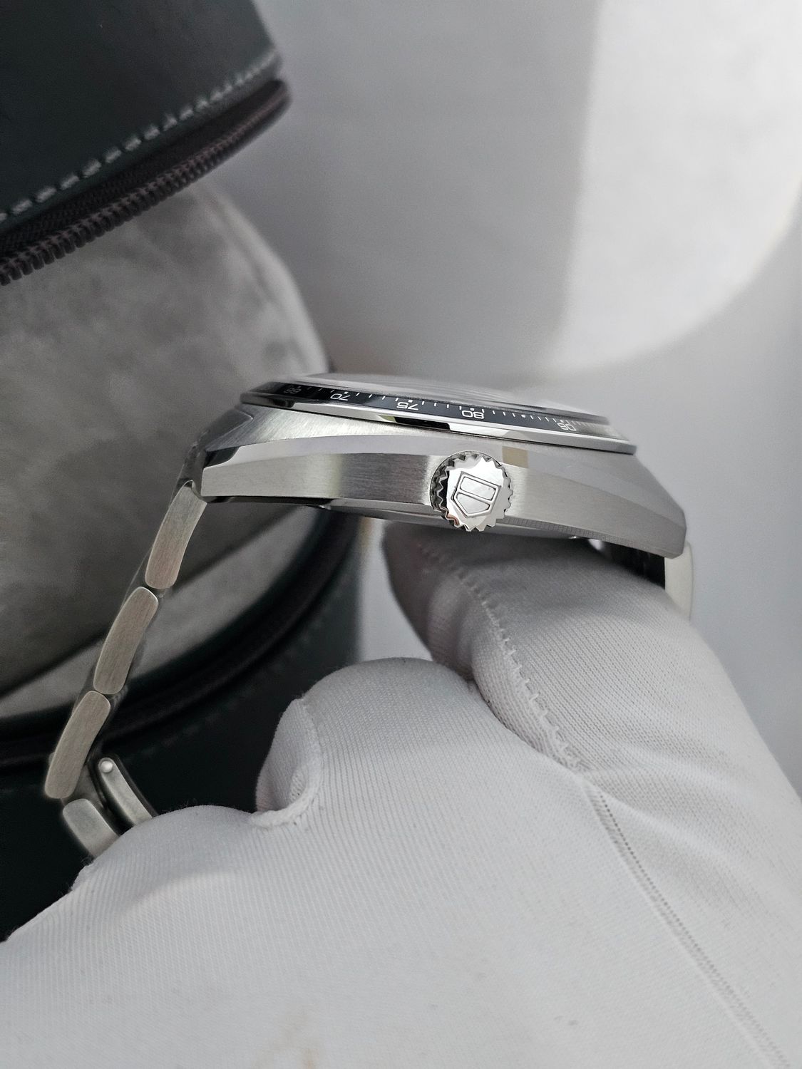 TAG Heuer Autavia White Men&#39;s Watch - CY2110.BA0775, 2005 Full Collectors Set