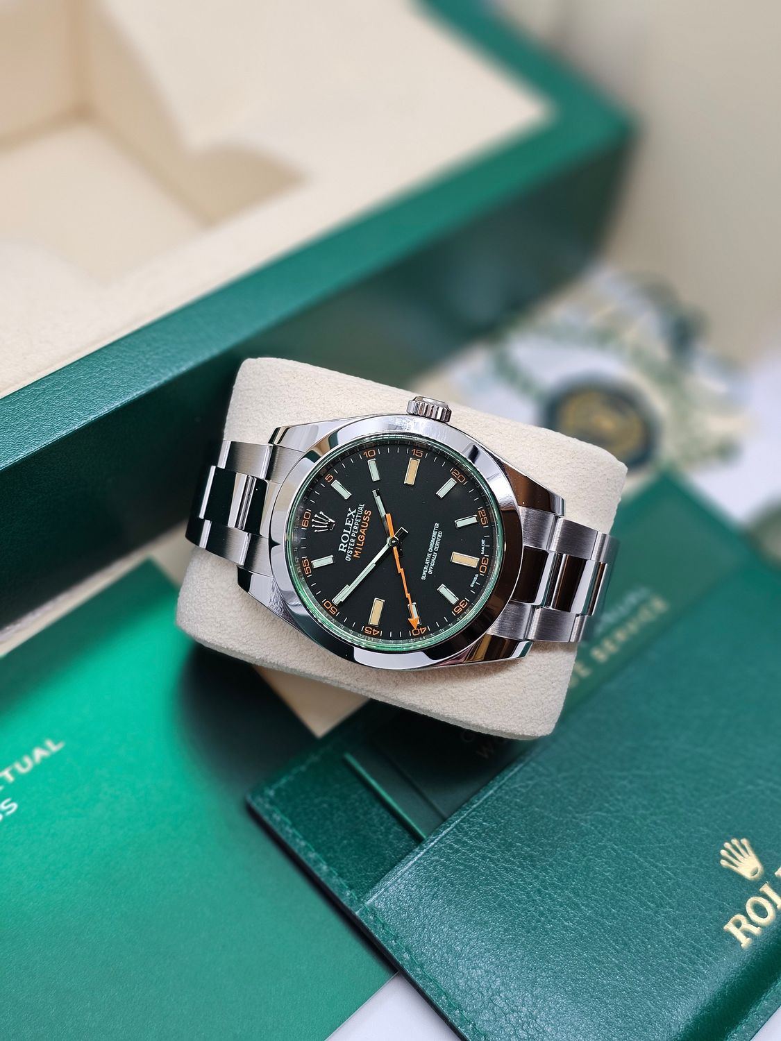 Rolex Milgauss Black Watch with Oyster Bracelet - 116400GV 2020 Full Set