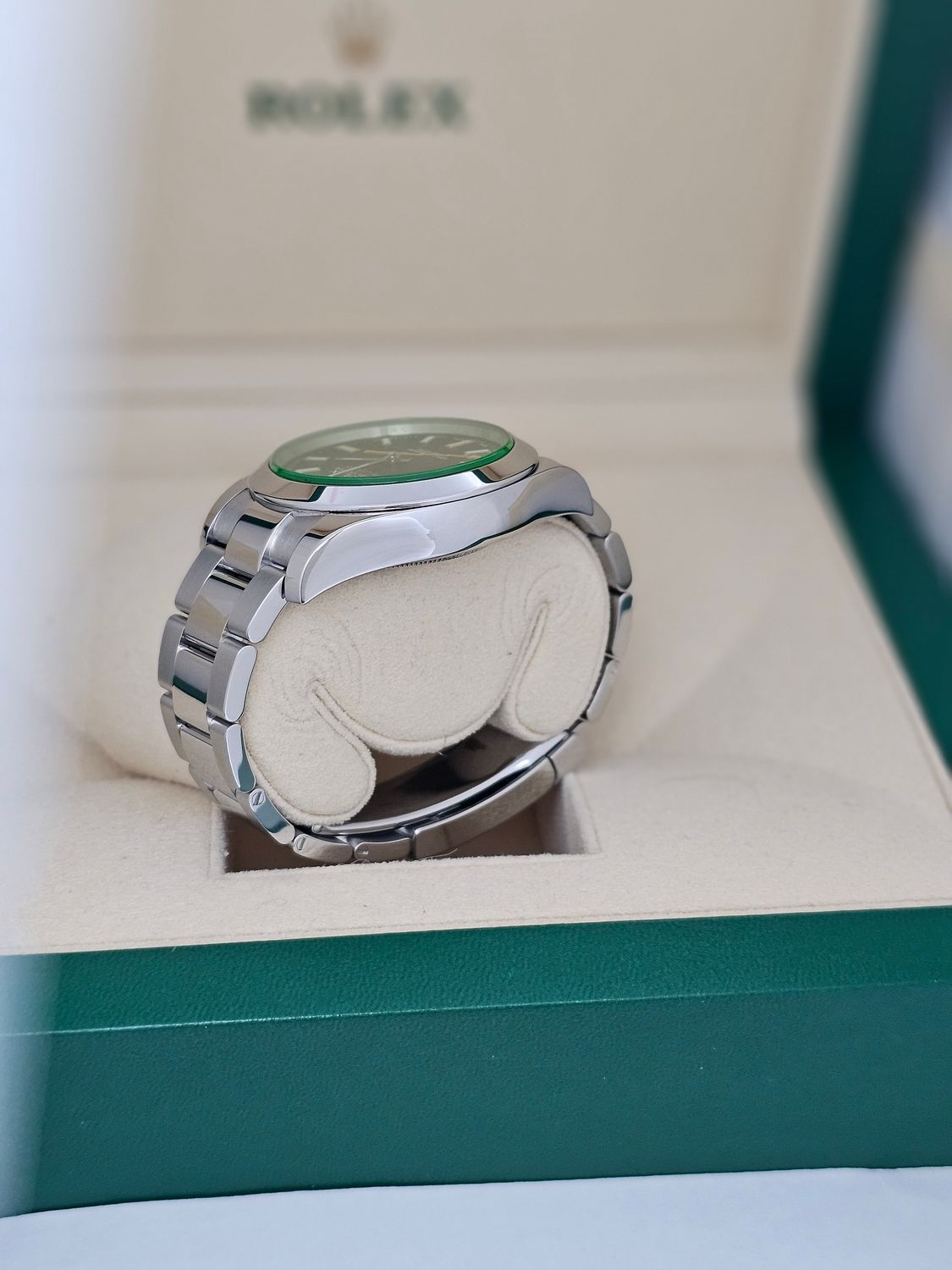 Rolex Milgauss Black Watch with Oyster Bracelet - 116400GV 2020 Full Set