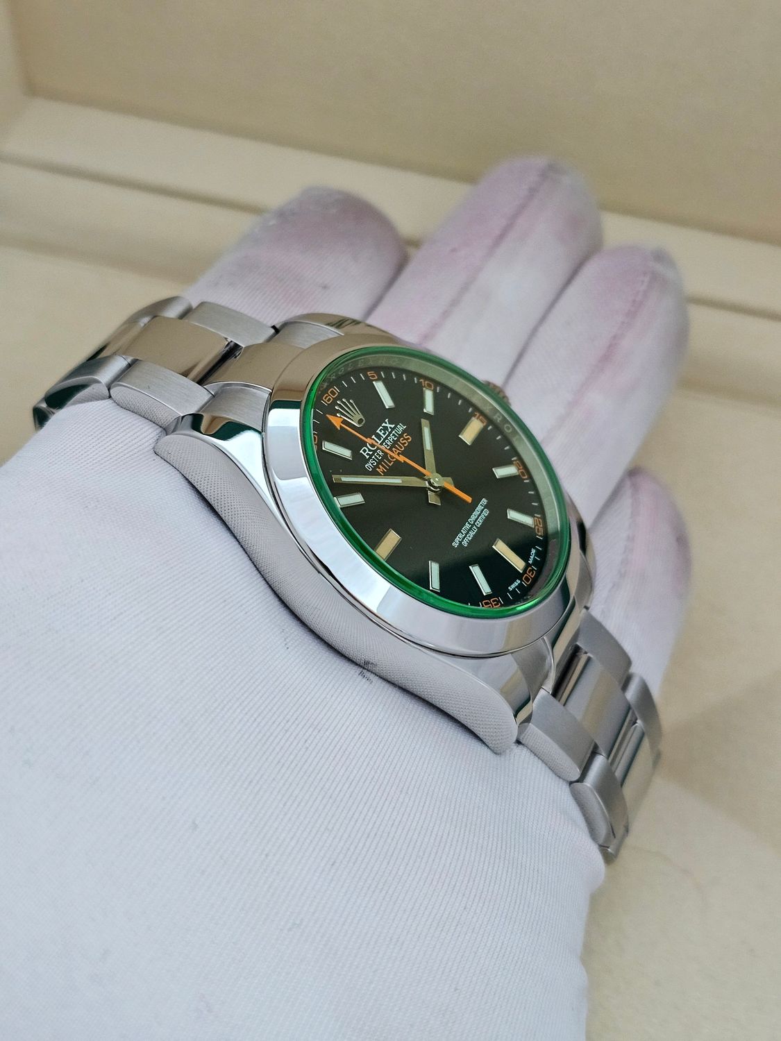Rolex Milgauss Black Watch with Oyster Bracelet - 116400GV 2020 Full Set