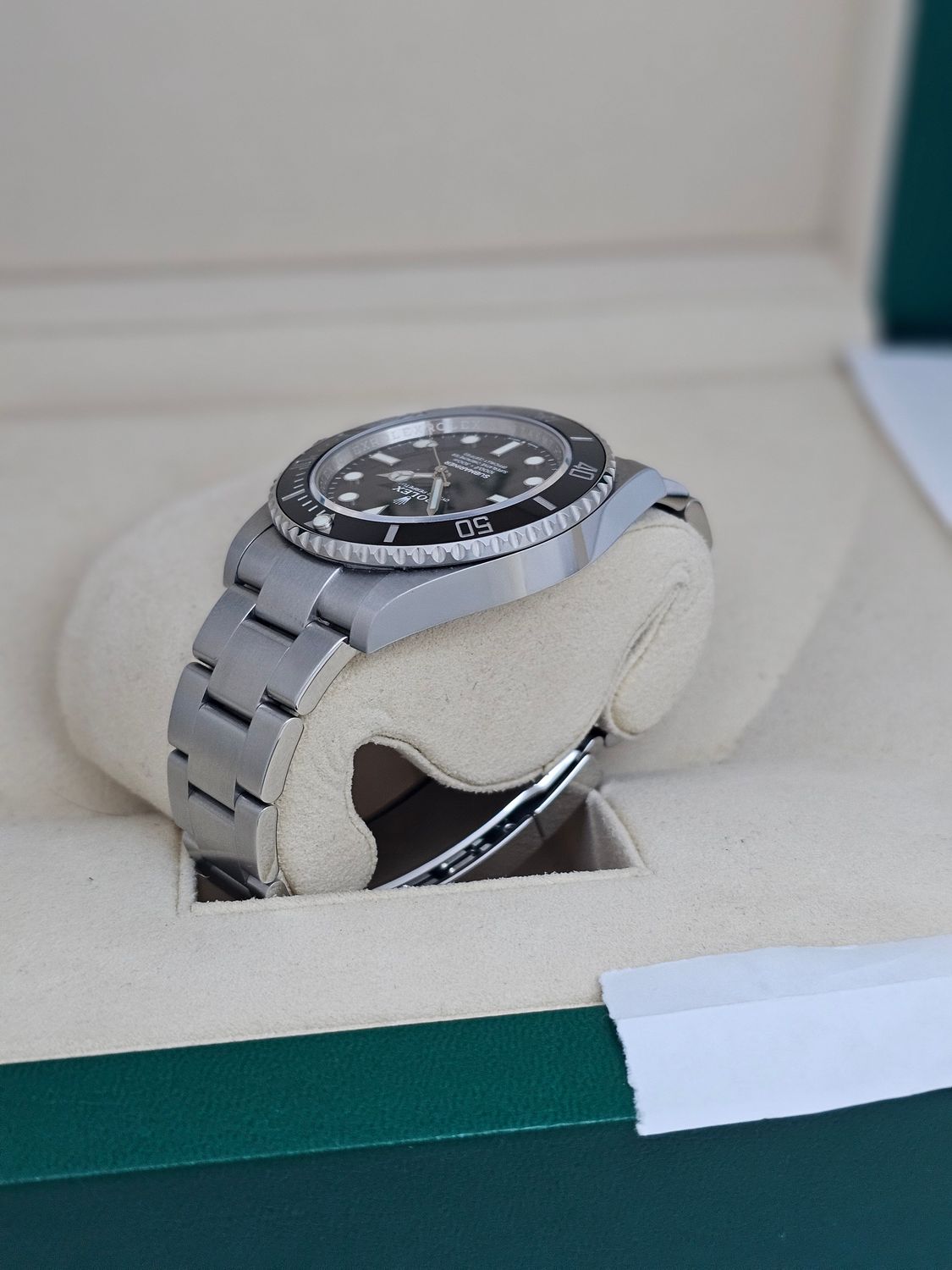 Rolex Submariner Watch 124060, 41mm, Full Set 2022