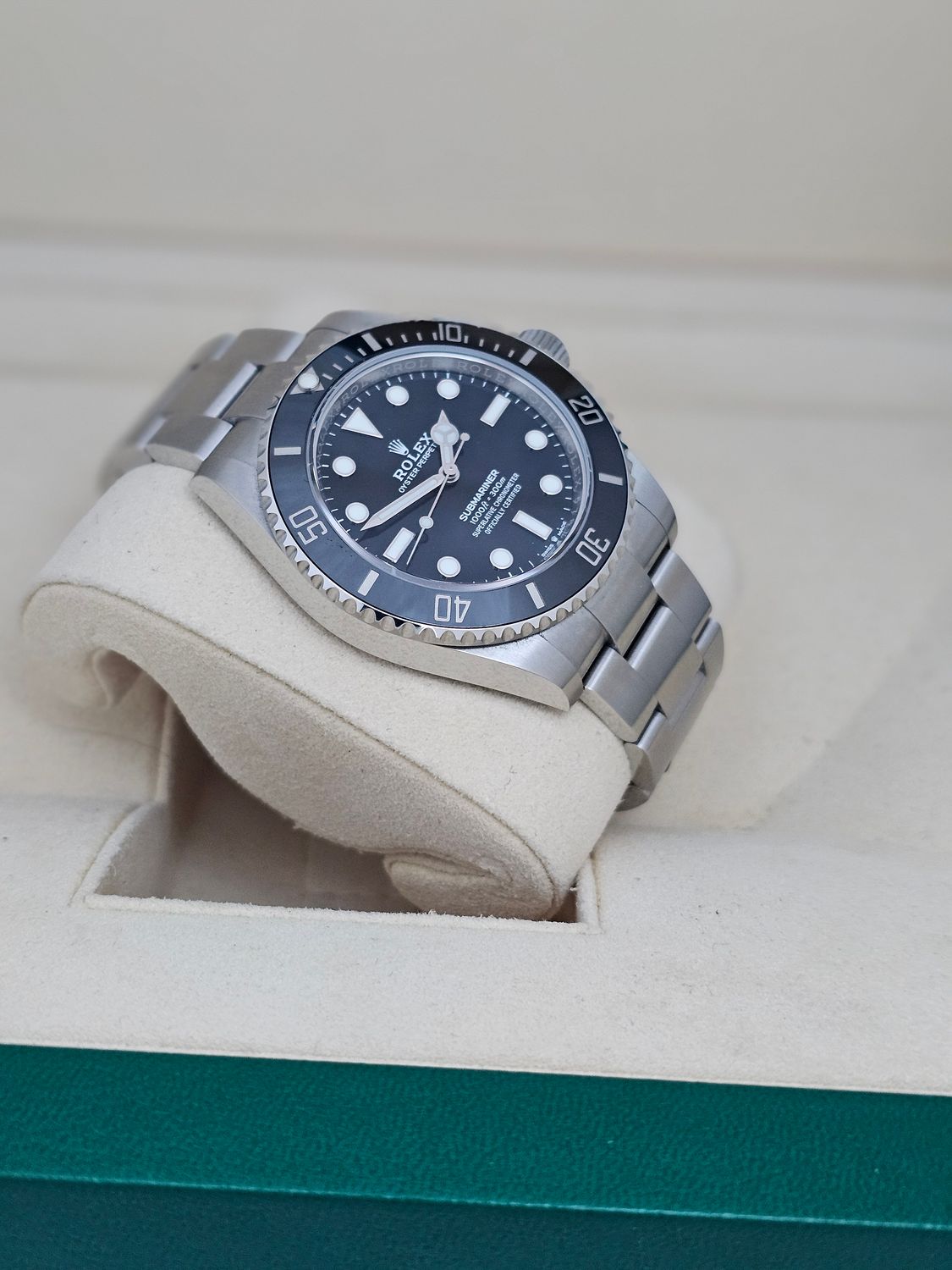 Rolex Submariner Watch 124060, 41mm, Full Set 2022