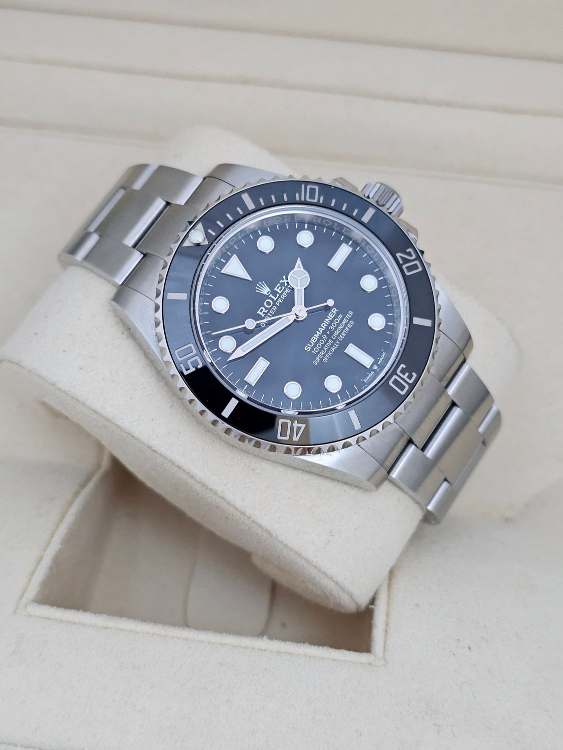 Rolex Submariner Watch 124060, 41mm, Full Set 2022