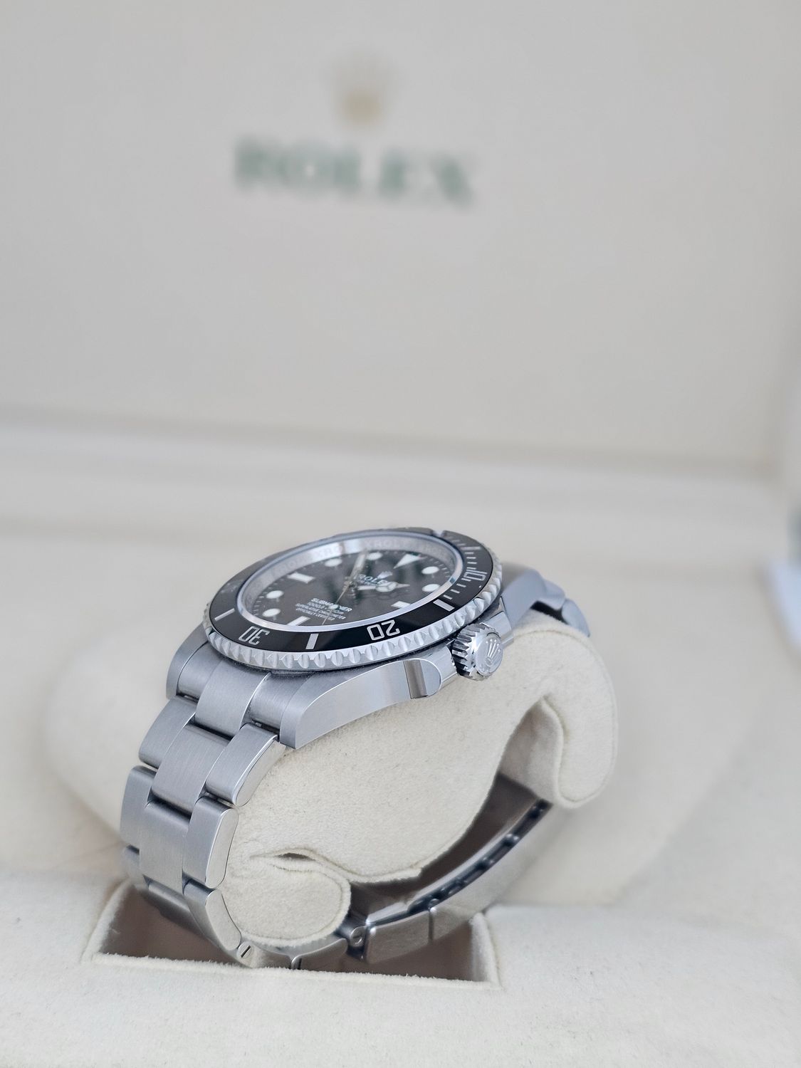 Rolex Submariner Watch 124060, 41mm, Full Set 2022