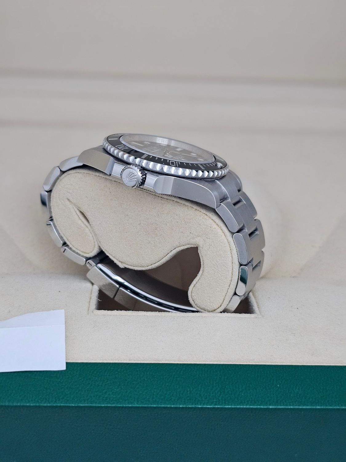 Rolex Submariner Watch 124060, 41mm, Full Set 2022