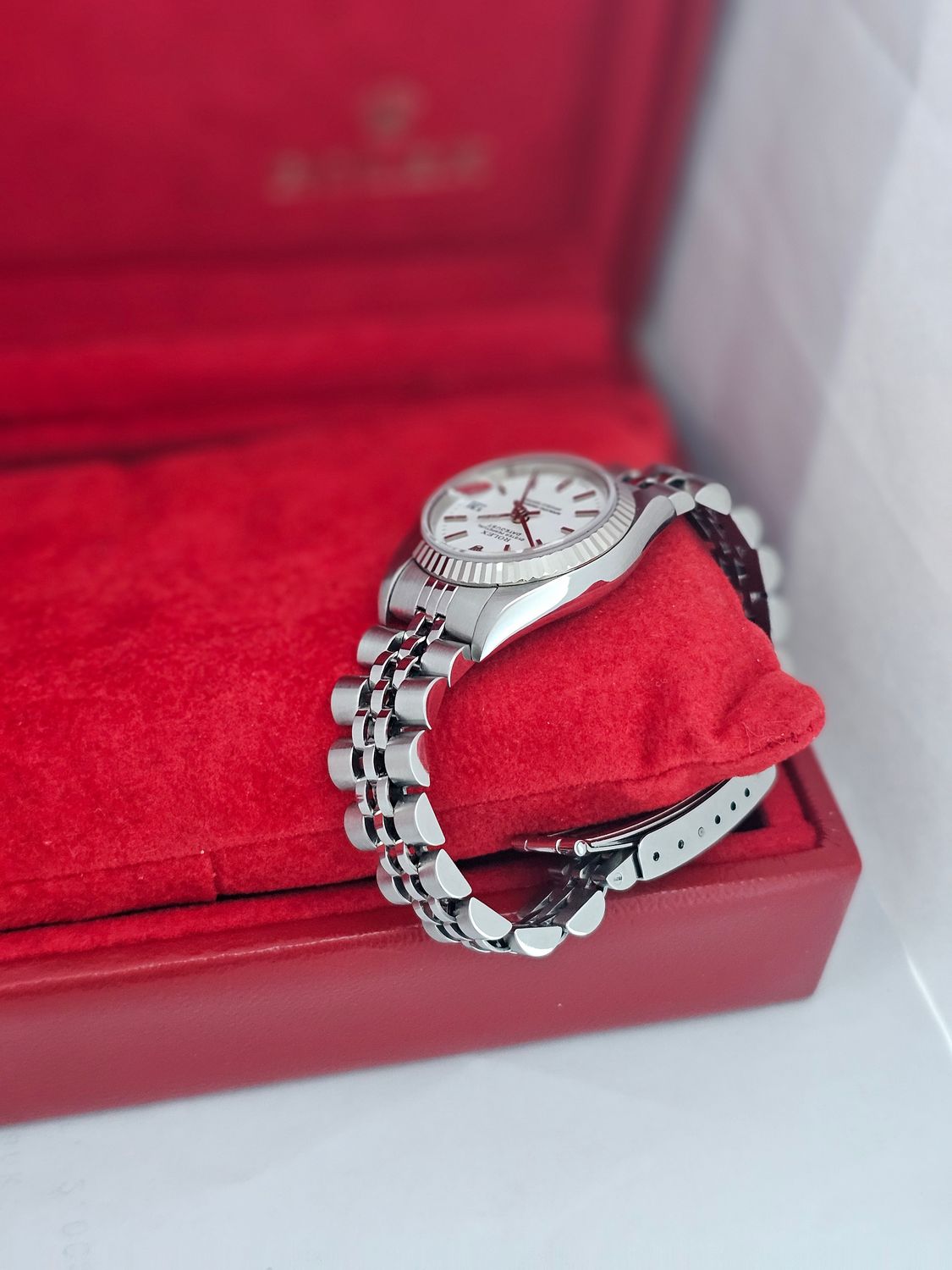 Rolex Datejust 26mm White Women&#39;s Batten Dial Watch - 69174
