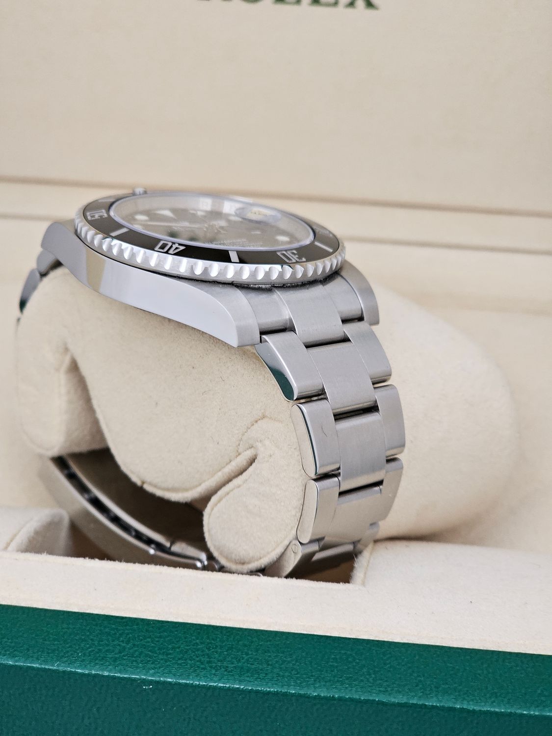 Rolex Submariner Date Watch 116610LN - 2020 Full Set - Unpolished Collectors Set