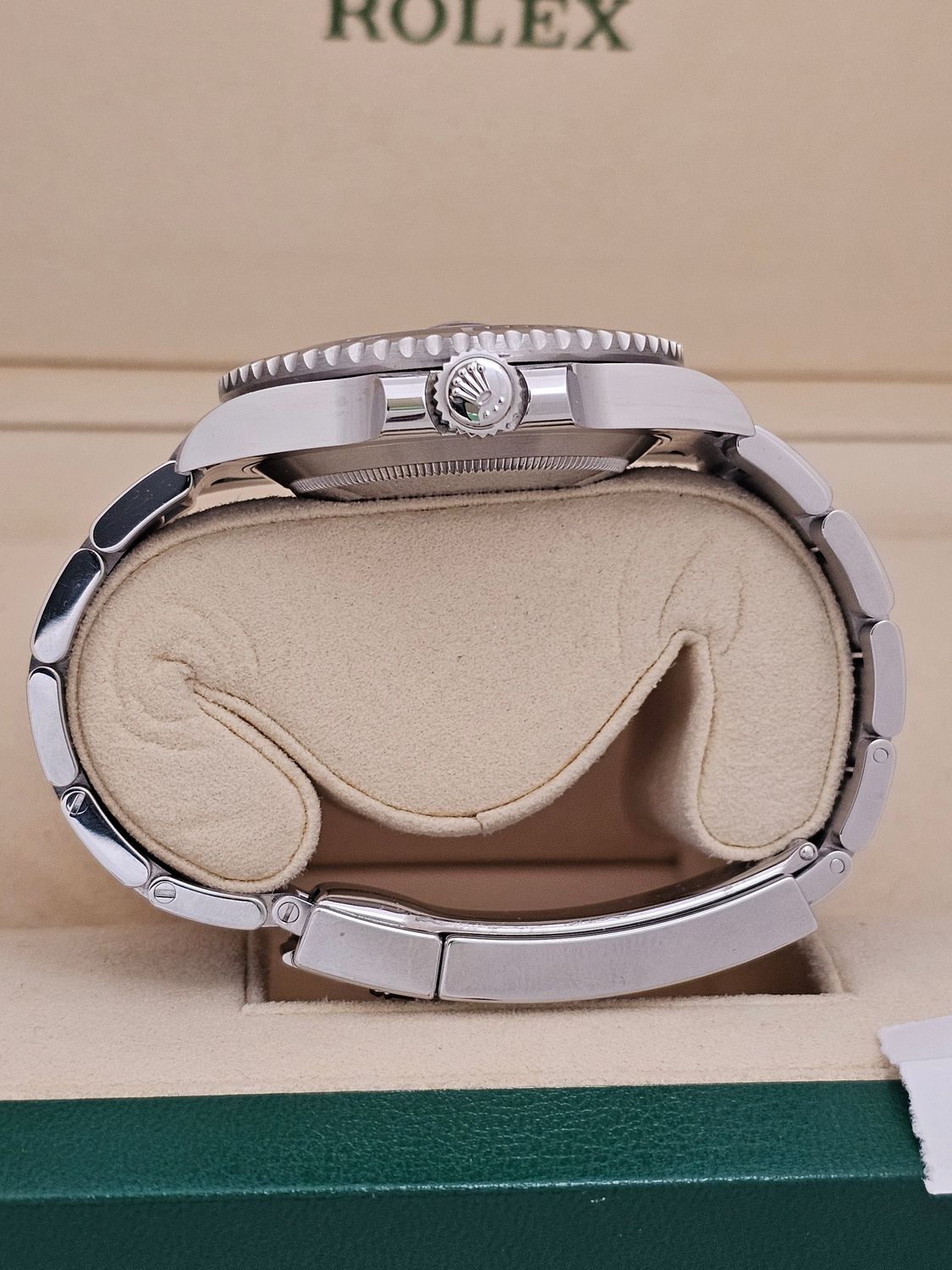Rolex Submariner Date Watch 116610LN - 2020 Full Set - Unpolished Collectors Set