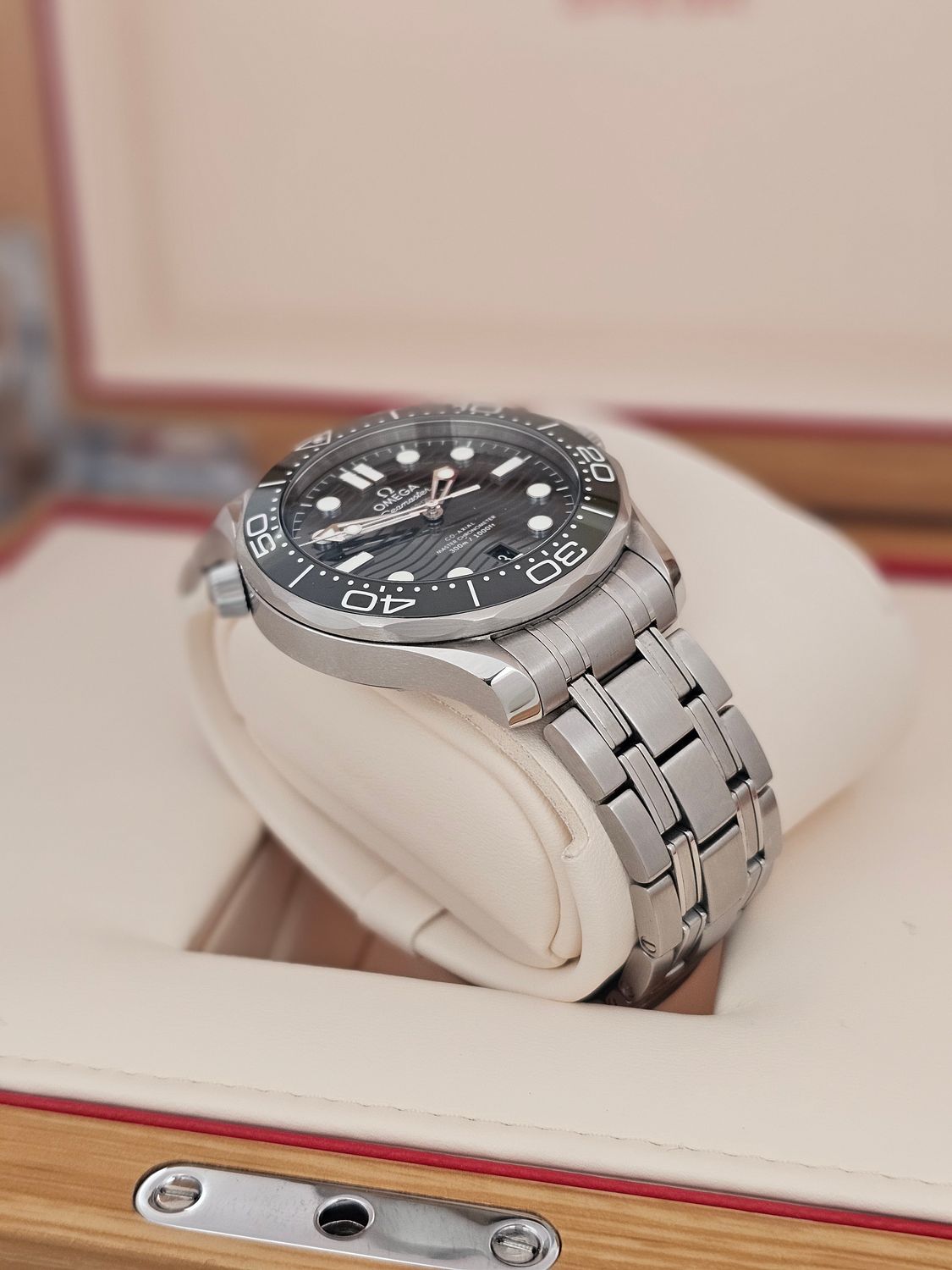 OMEGA Seamaster Professional 300m Green Watch, 210.30.42.20.10.001 2023 Full Set