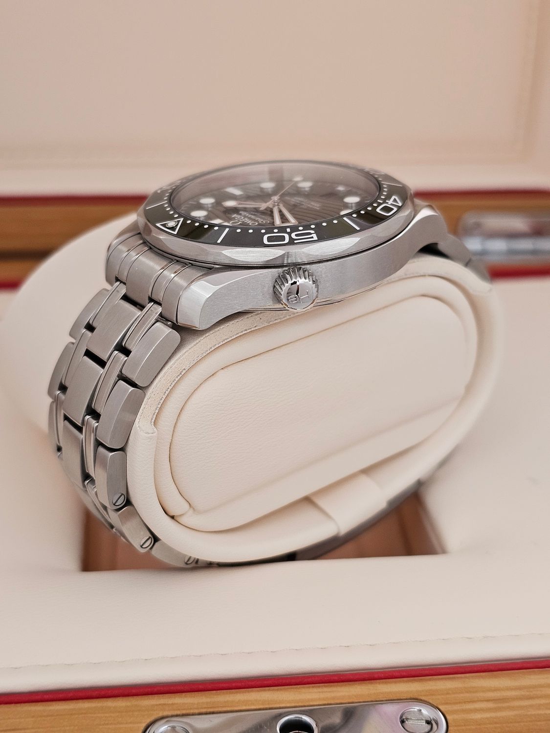 OMEGA Seamaster Professional 300m Green Watch, 210.30.42.20.10.001 2023 Full Set