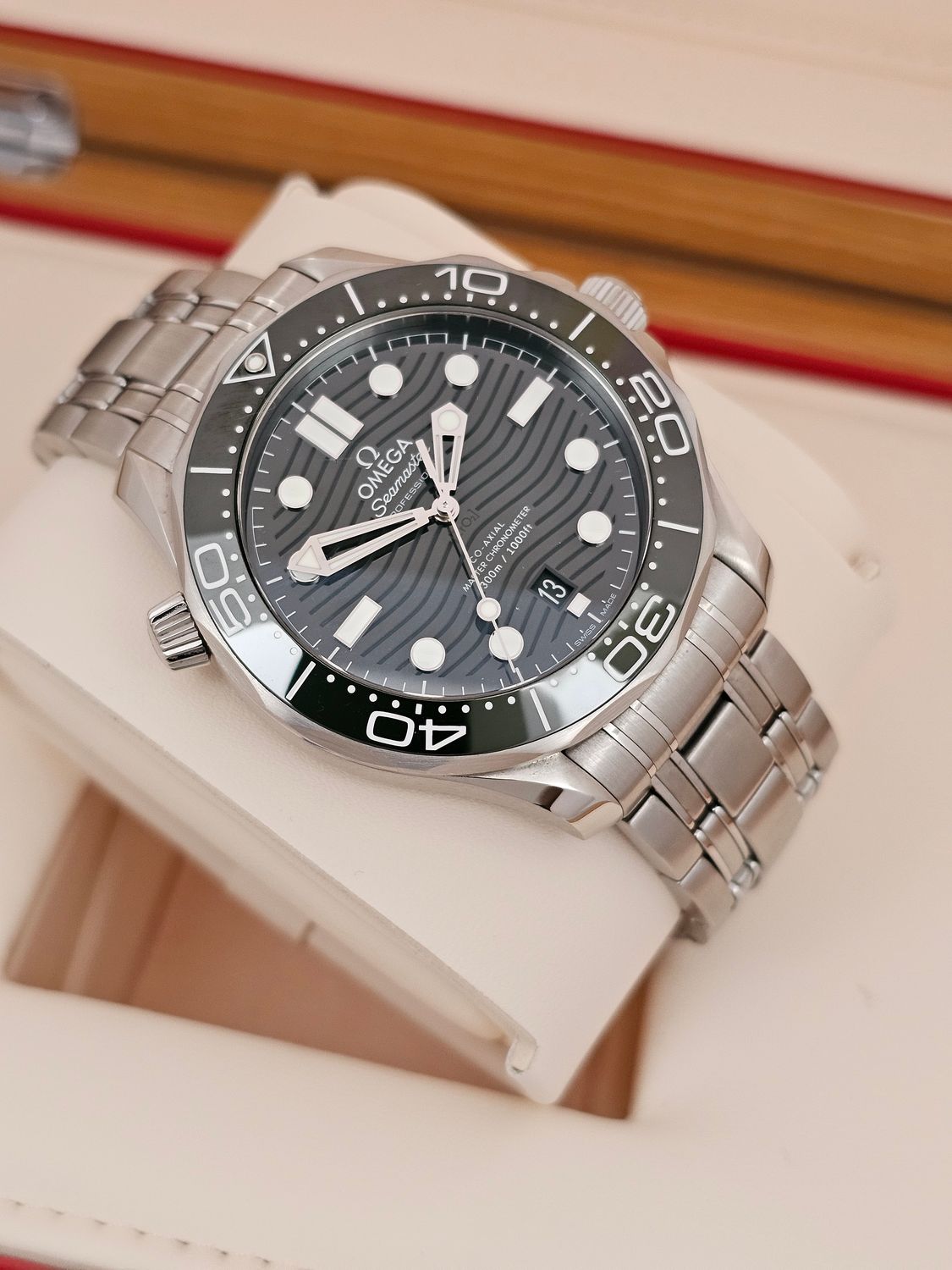 OMEGA Seamaster Professional 300m Green Watch, 210.30.42.20.10.001 2023 Full Set