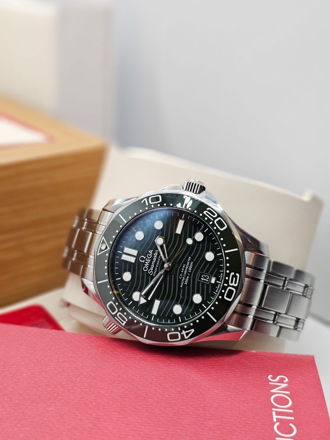 OMEGA Seamaster Professional 300m Green Watch, 210.30.42.20.10.001 2023 Full Set